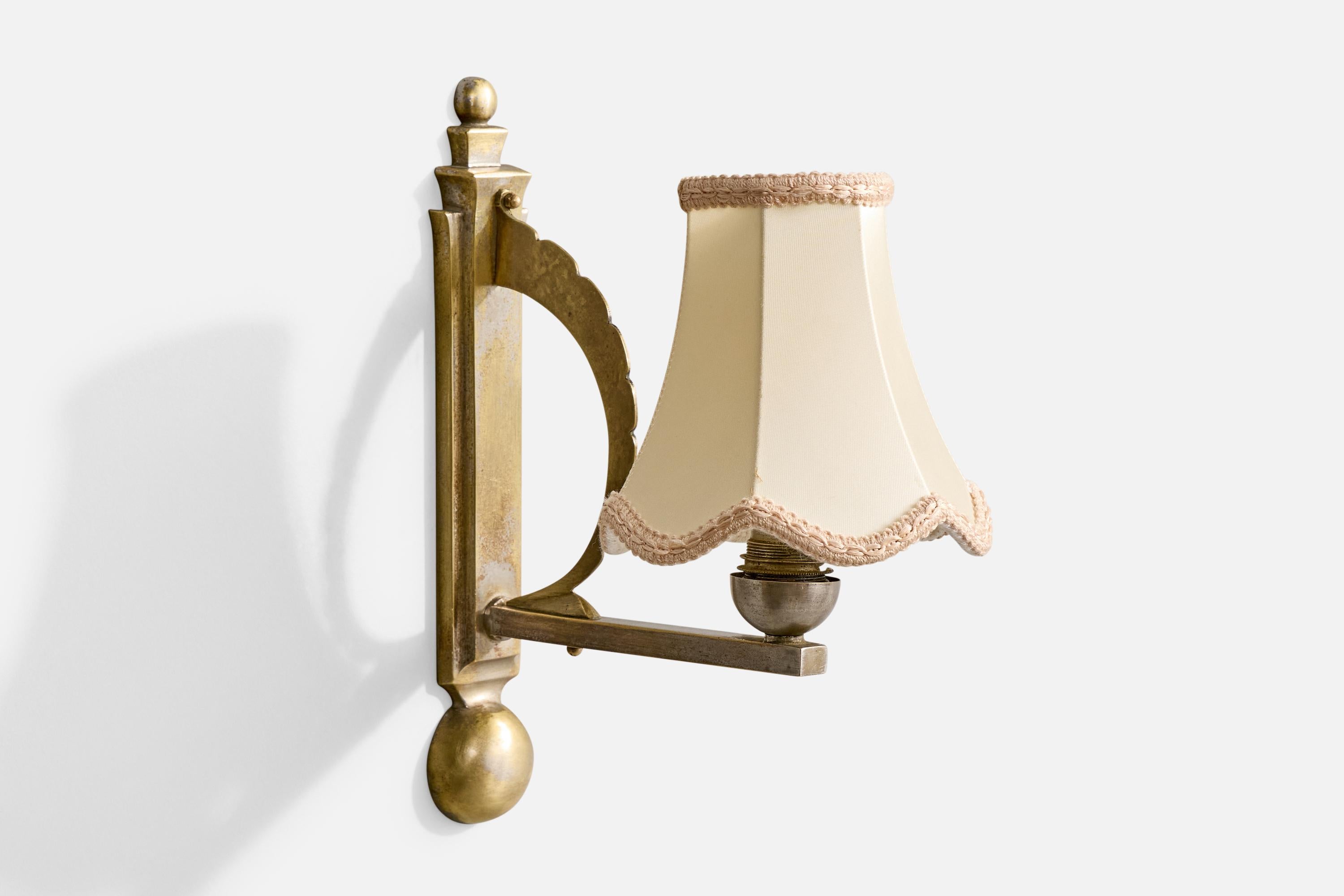 Französischer Designer, Wall Lights, Messing, Stoff, Frankreich, 1930er Jahre (Mitte des 20. Jahrhunderts) im Angebot