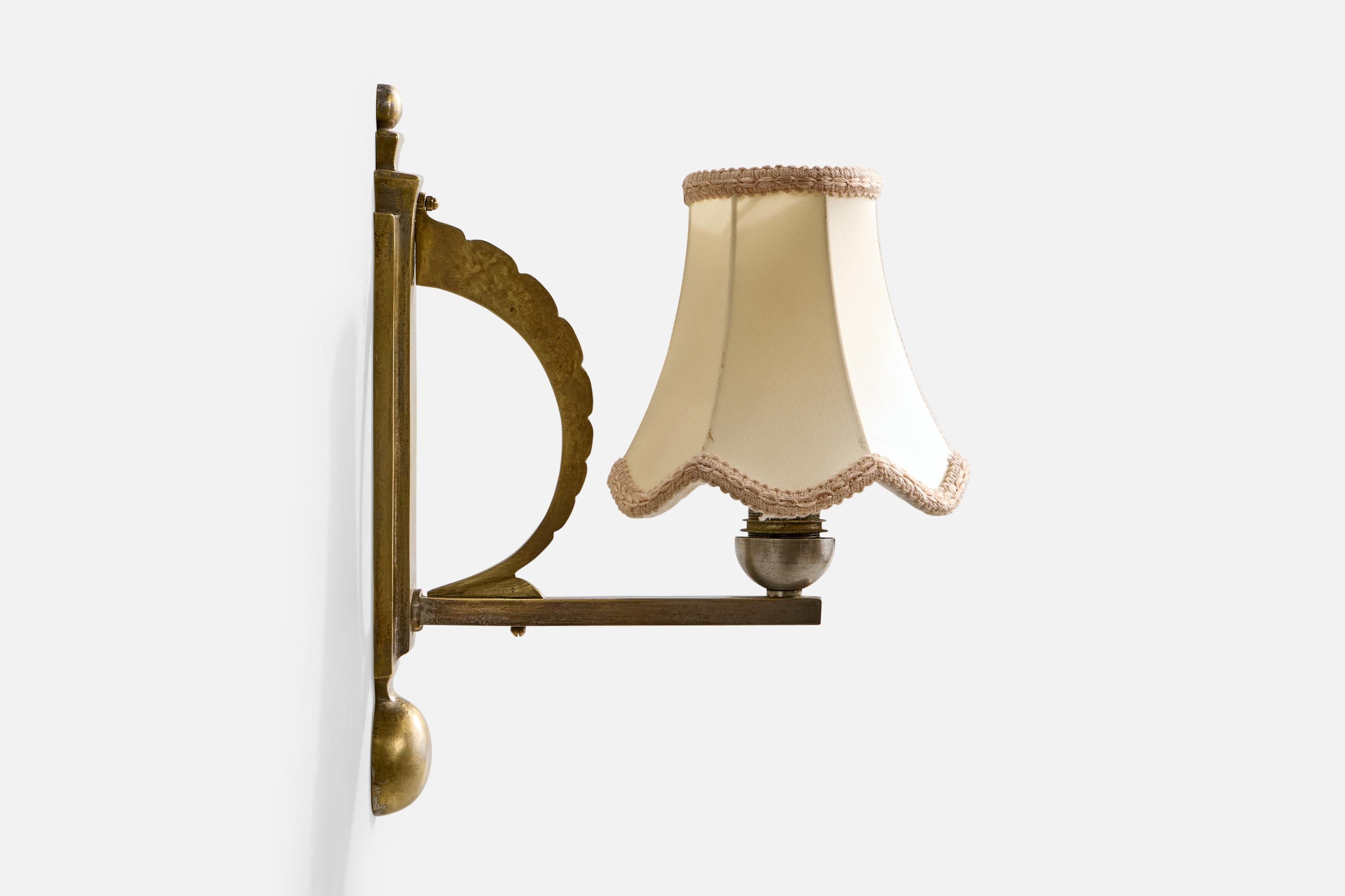 Französischer Designer, Wall Lights, Messing, Stoff, Frankreich, 1930er Jahre im Angebot 1
