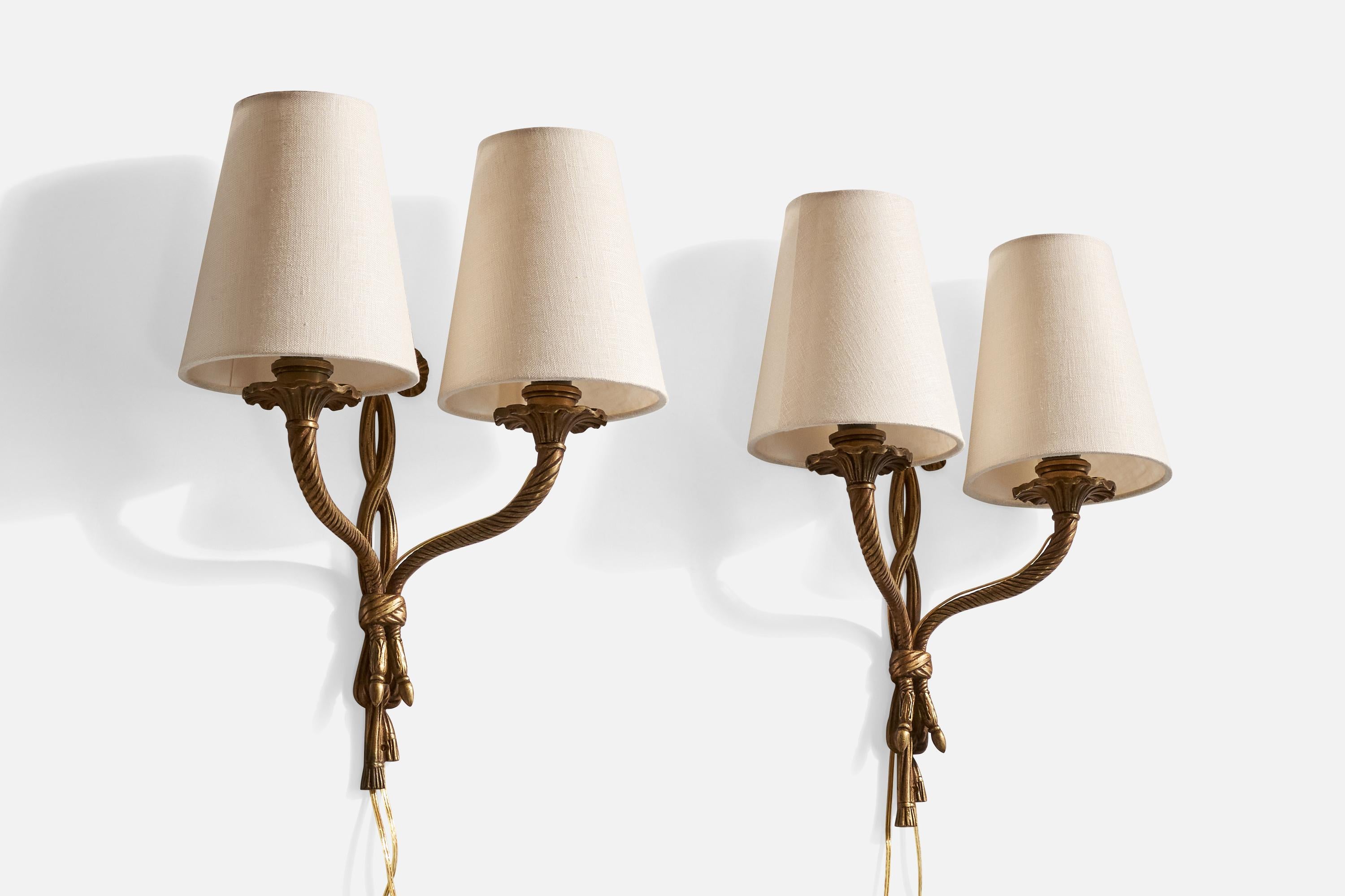 French Designer, Wall Lights, Brass, Fabric, France, 1940s In Good Condition For Sale In High Point, NC
