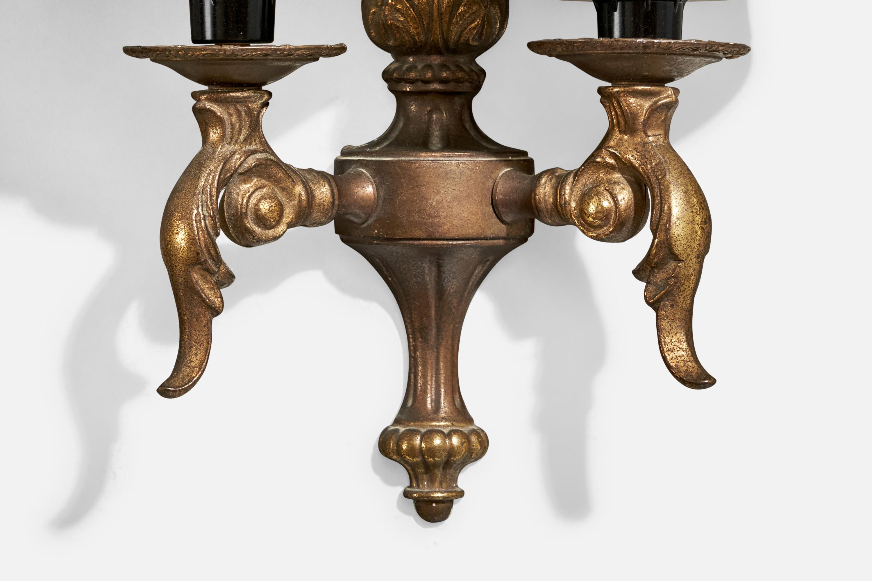 Ottone Designer francese, lampade da parete, ottone, tessuto, Francia, anni '1940 in vendita