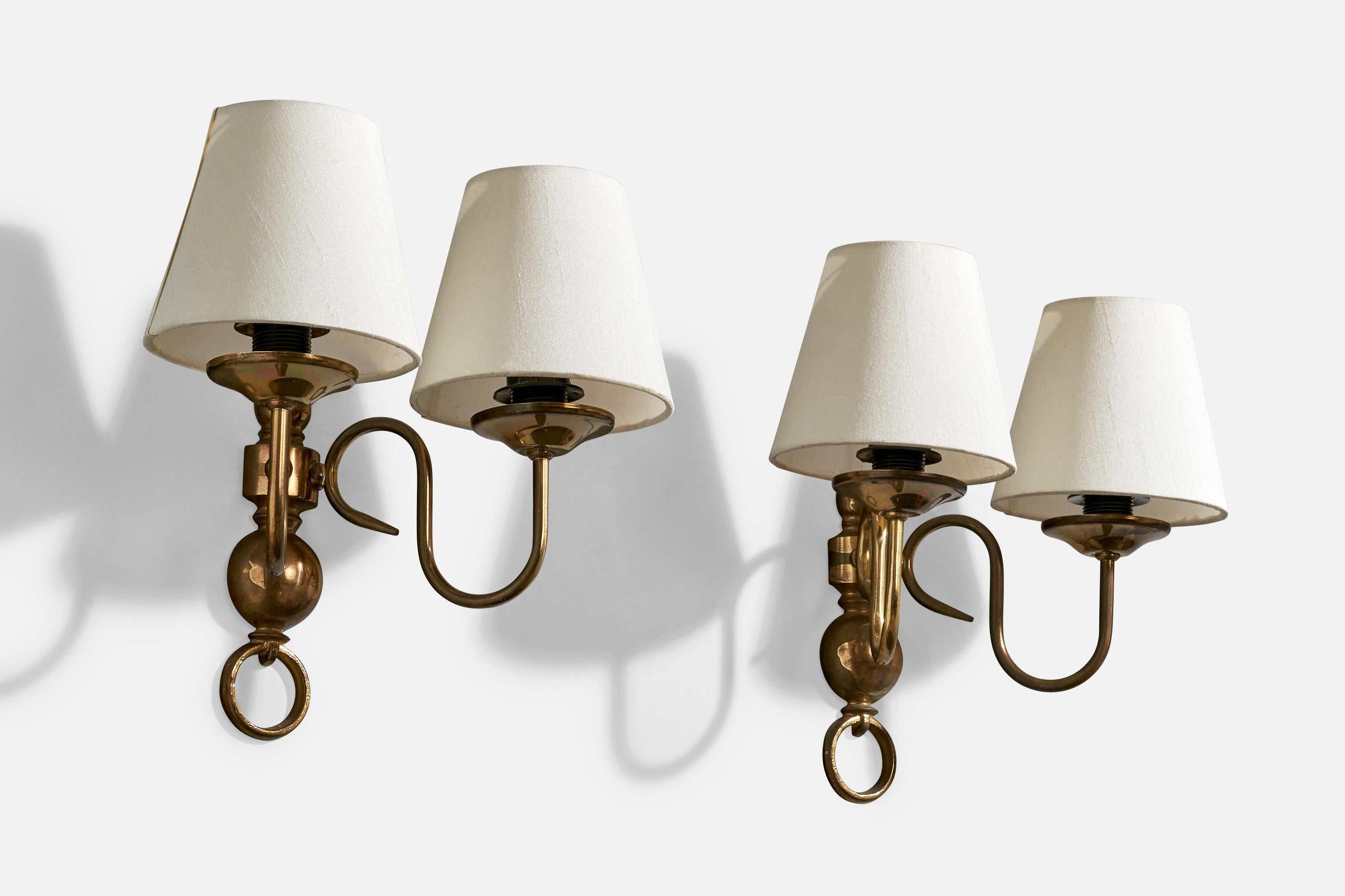 French Designer, Wall Lights, Brass, Fabric, France, 1950s In Good Condition For Sale In High Point, NC