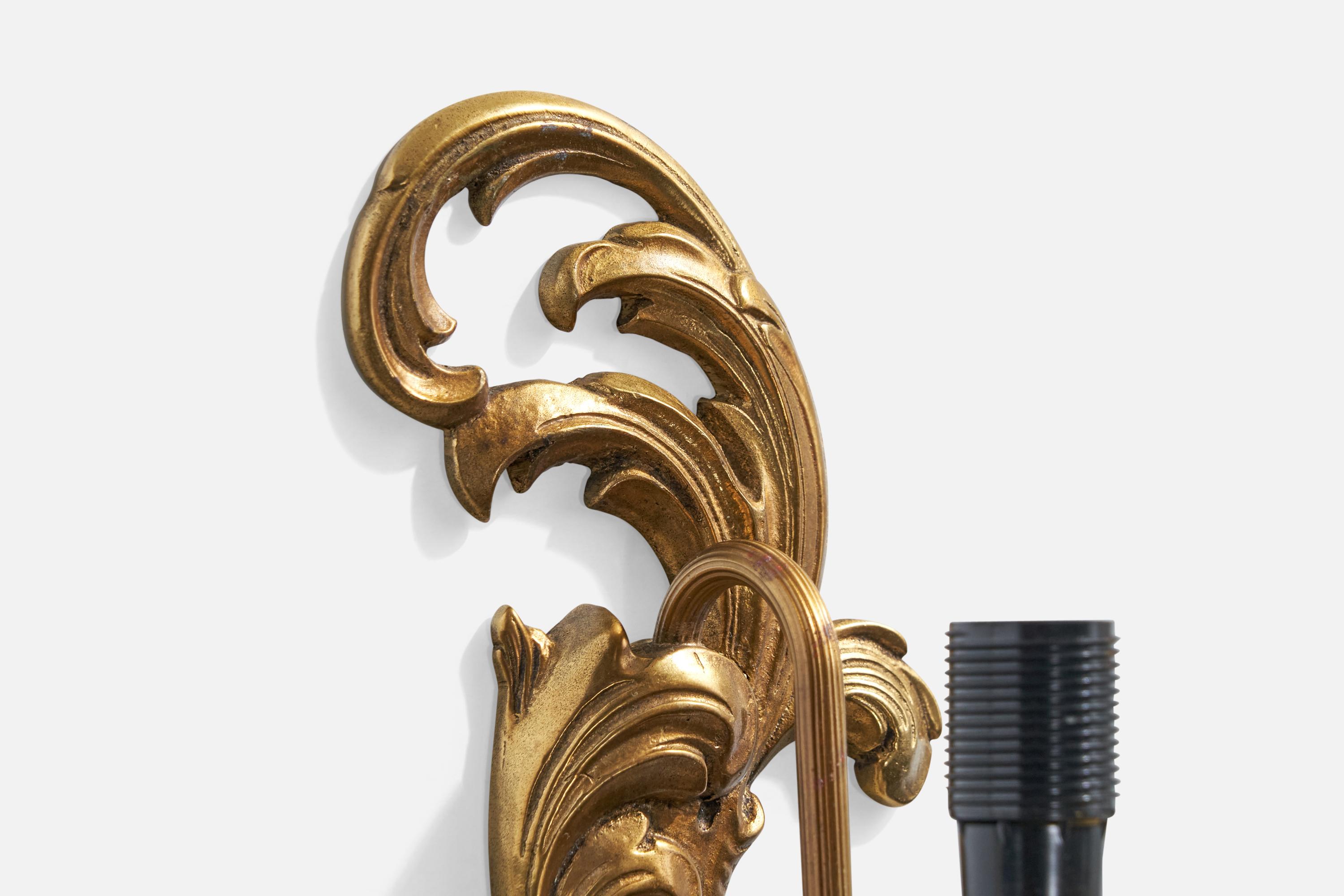 Ottone Designer francese, lampade da parete, ottone, tessuto, Francia, anni '1950 in vendita