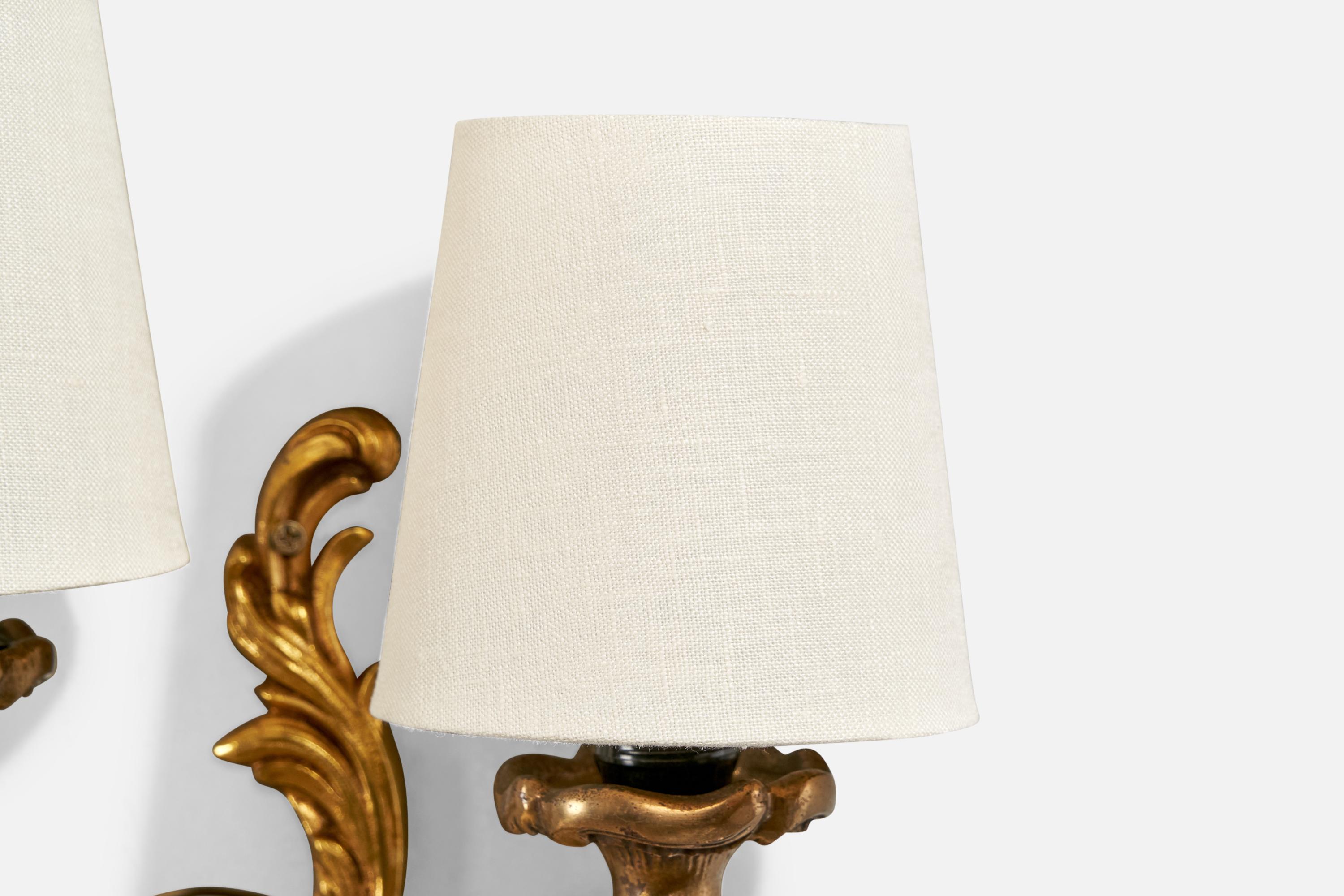 Ottone Designer francese, lampade da parete, ottone, tessuto, Francia, anni '1950 in vendita