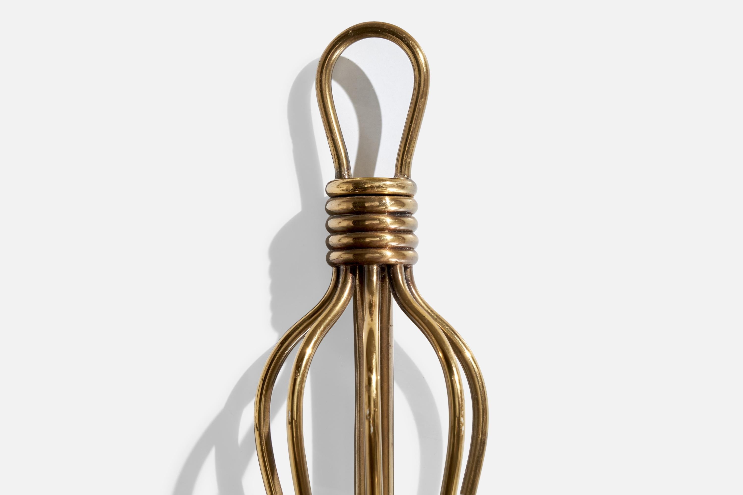 Ottone Designer francese, lampade da parete, ottone, tessuto, Francia, anni '1950 in vendita