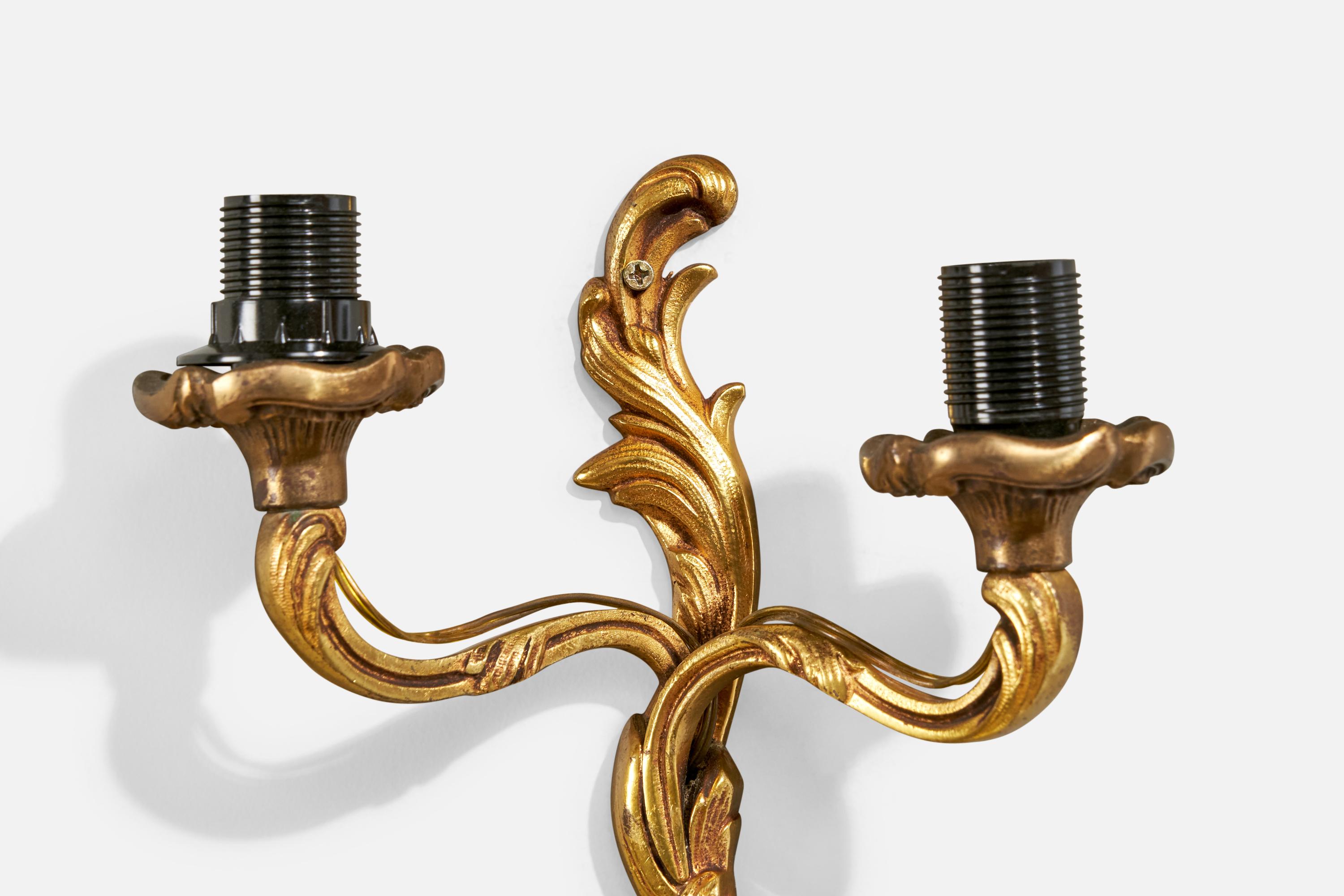 Designer francese, lampade da parete, ottone, tessuto, Francia, anni '1950 in vendita 1