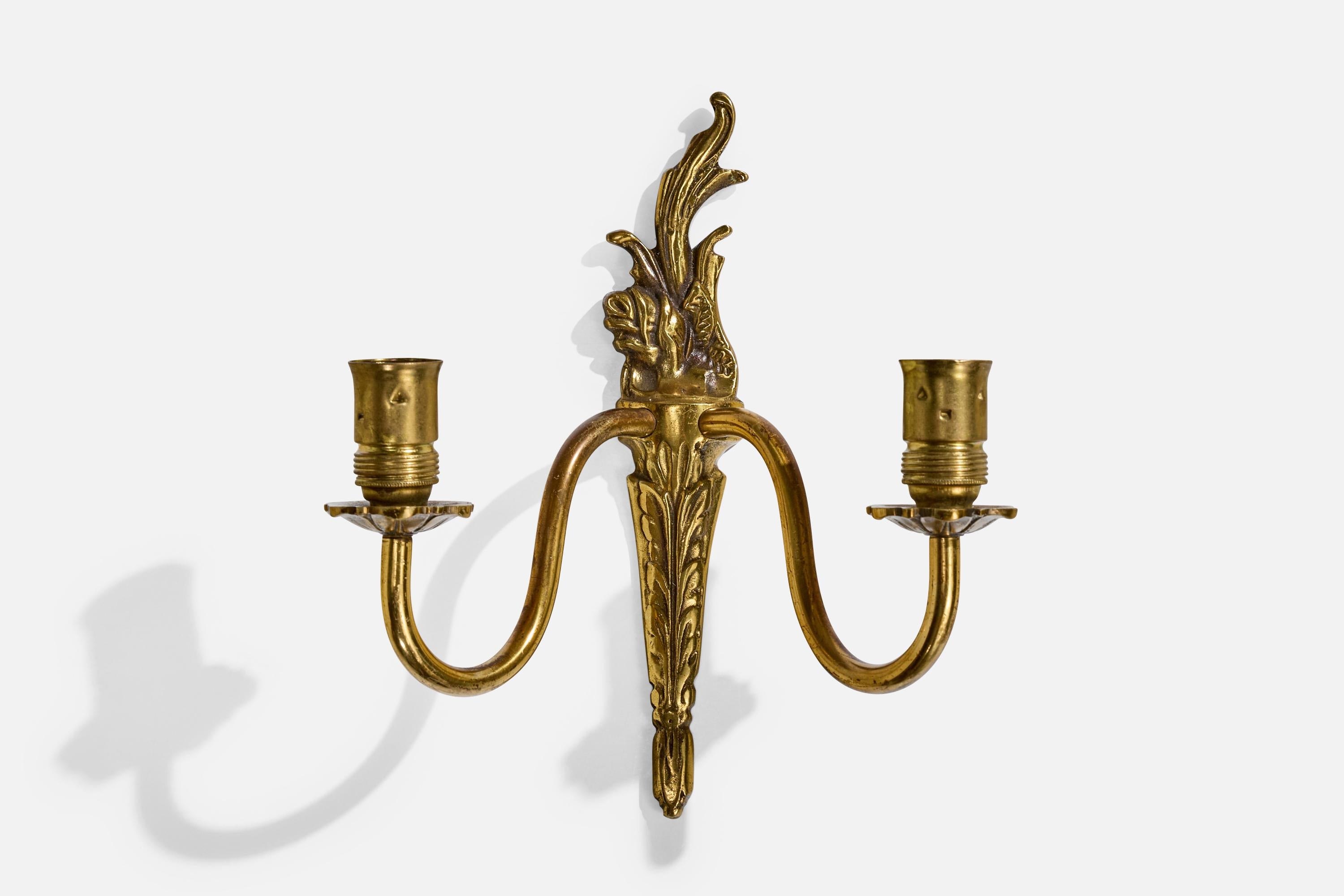 Ottone Designer francese, lampade da parete, ottone, tessuto, Francia, anni '1950 in vendita