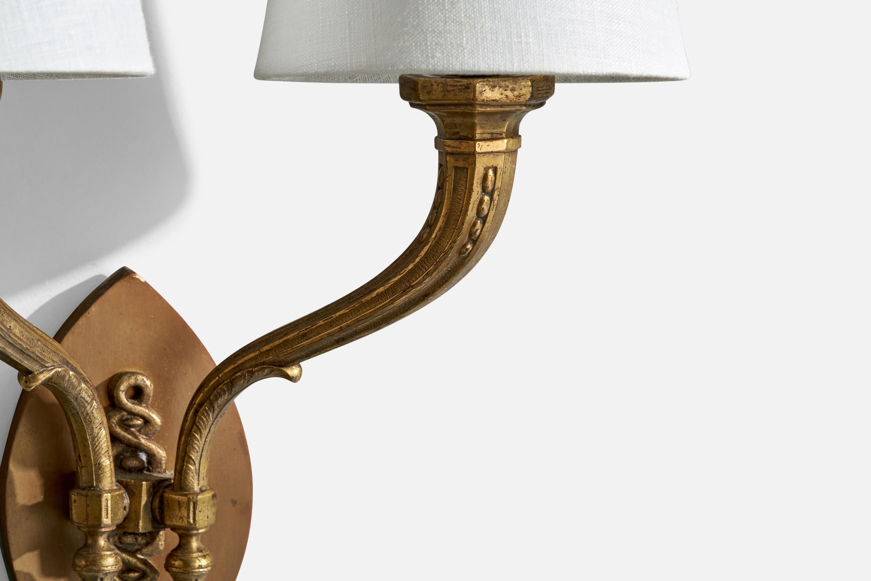 Designer francese, lampade da parete, ottone, tessuto, Francia, anni '1950 in vendita 2