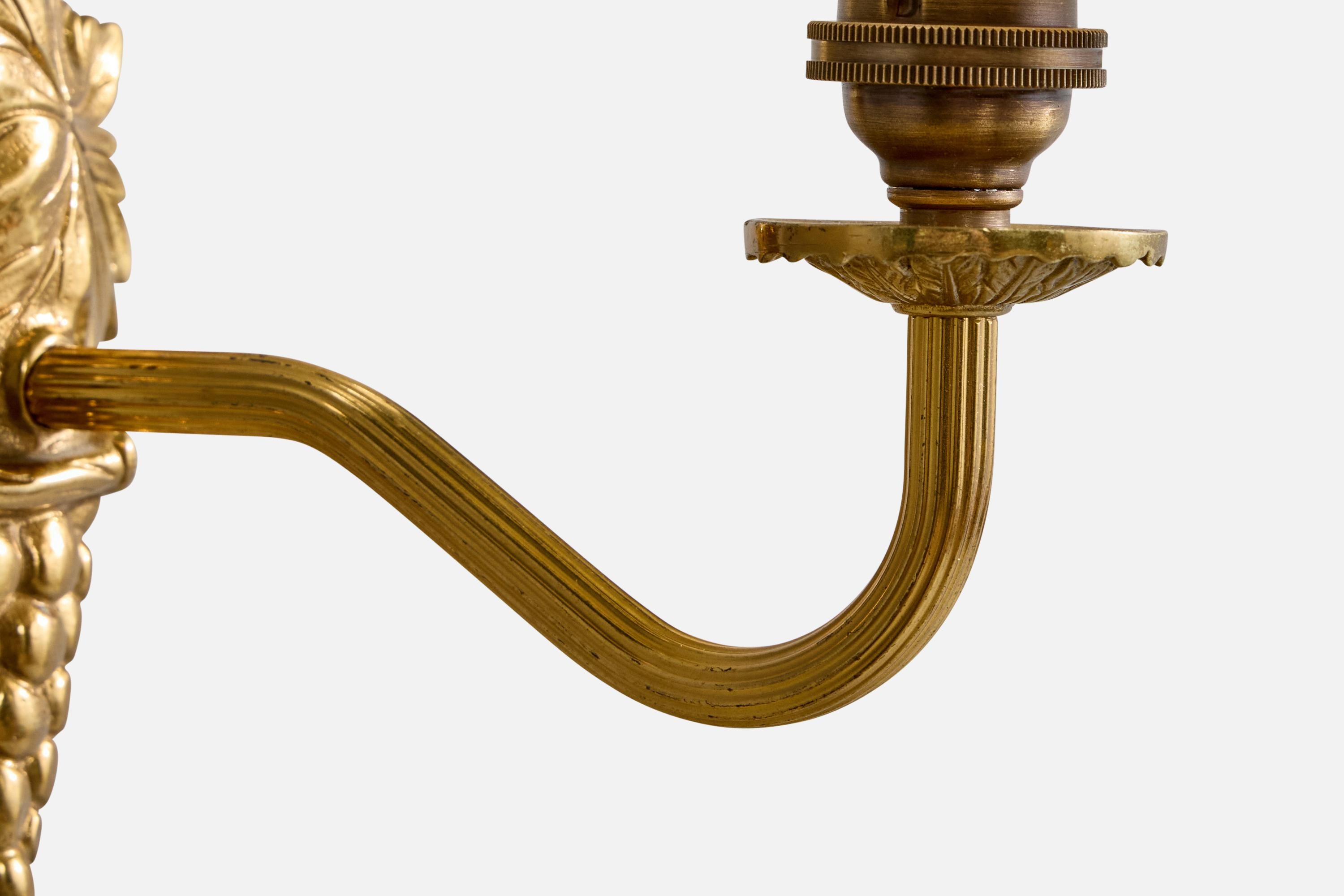 French Designer, Wall Lights, Brass, Fabric, France, 1950s im Angebot 1