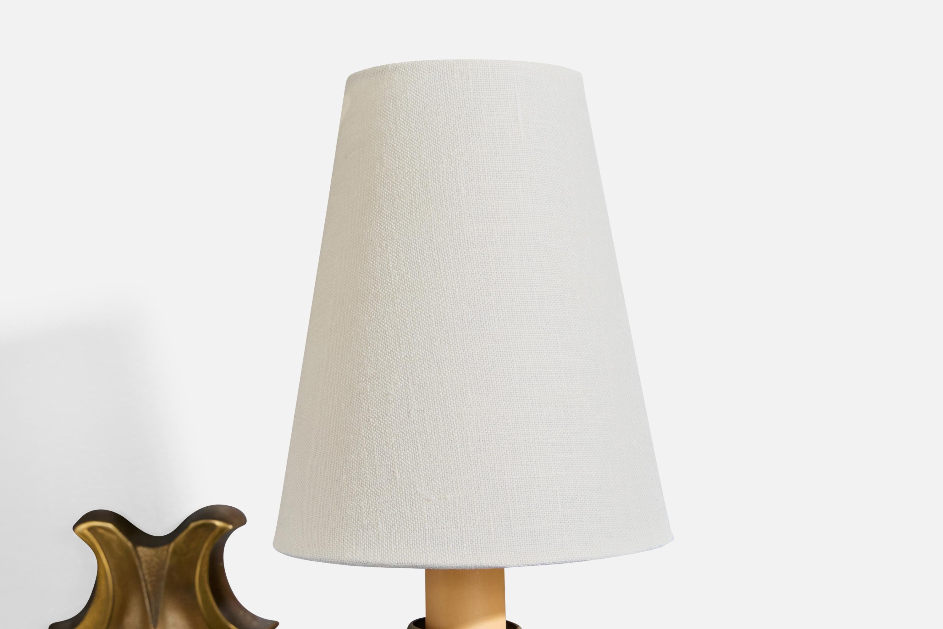 Designer francese, lampade da parete, ottone, tessuto, Francia, anni '1950 in vendita 1