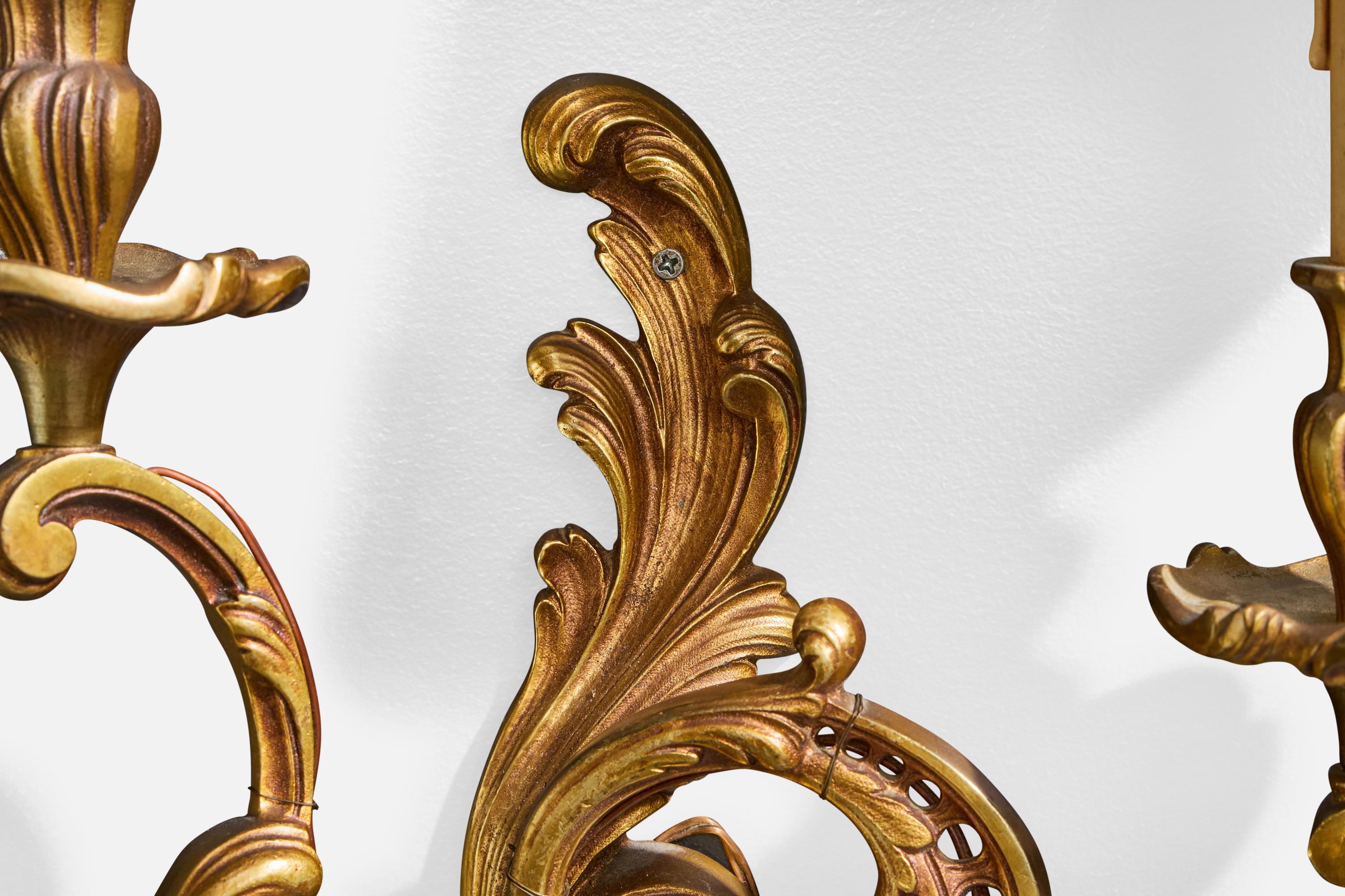 Designer francese, lampade da parete, ottone, tessuto, Francia, anni '1950 in vendita 1