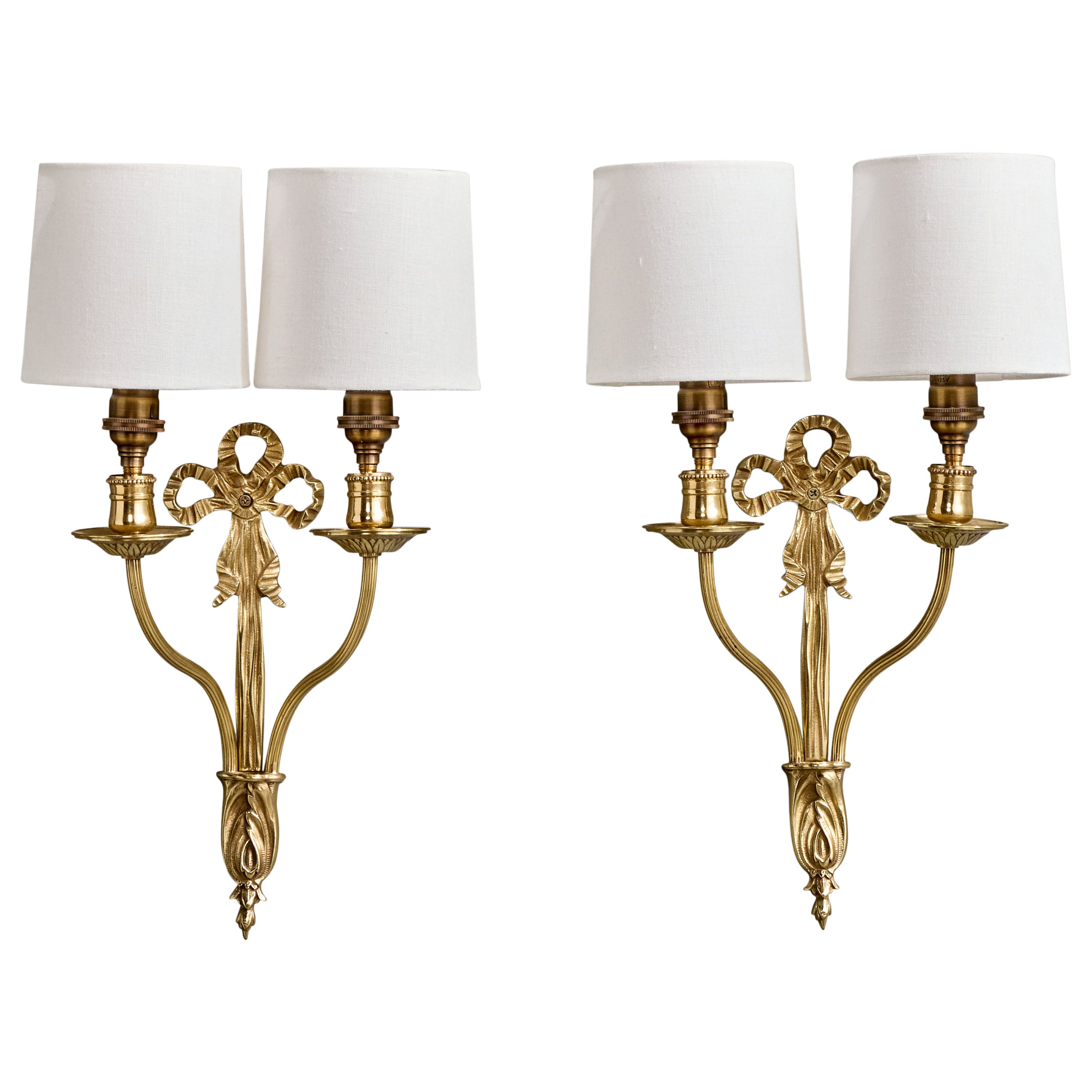 Französischer Designer, Wall Lights, Messing, Stoff, Frankreich, 1950er Jahre im Angebot