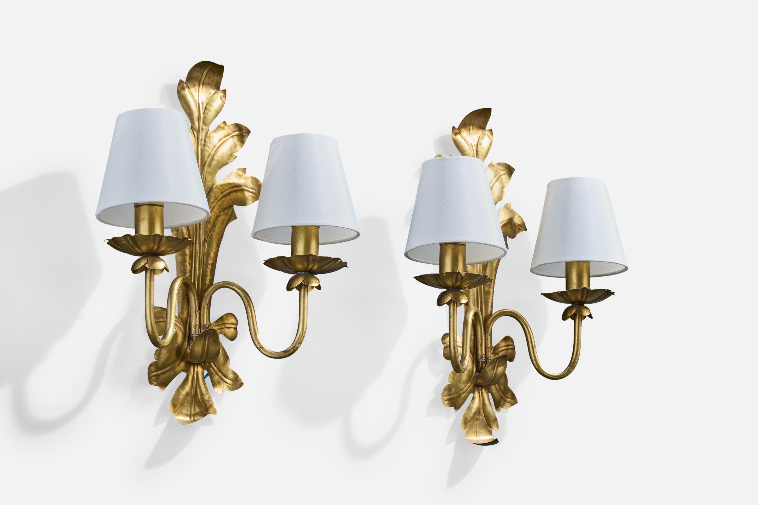 Francese Designer francese, lampade da parete, ottone, tessuto, Francia, anni '1960 in vendita