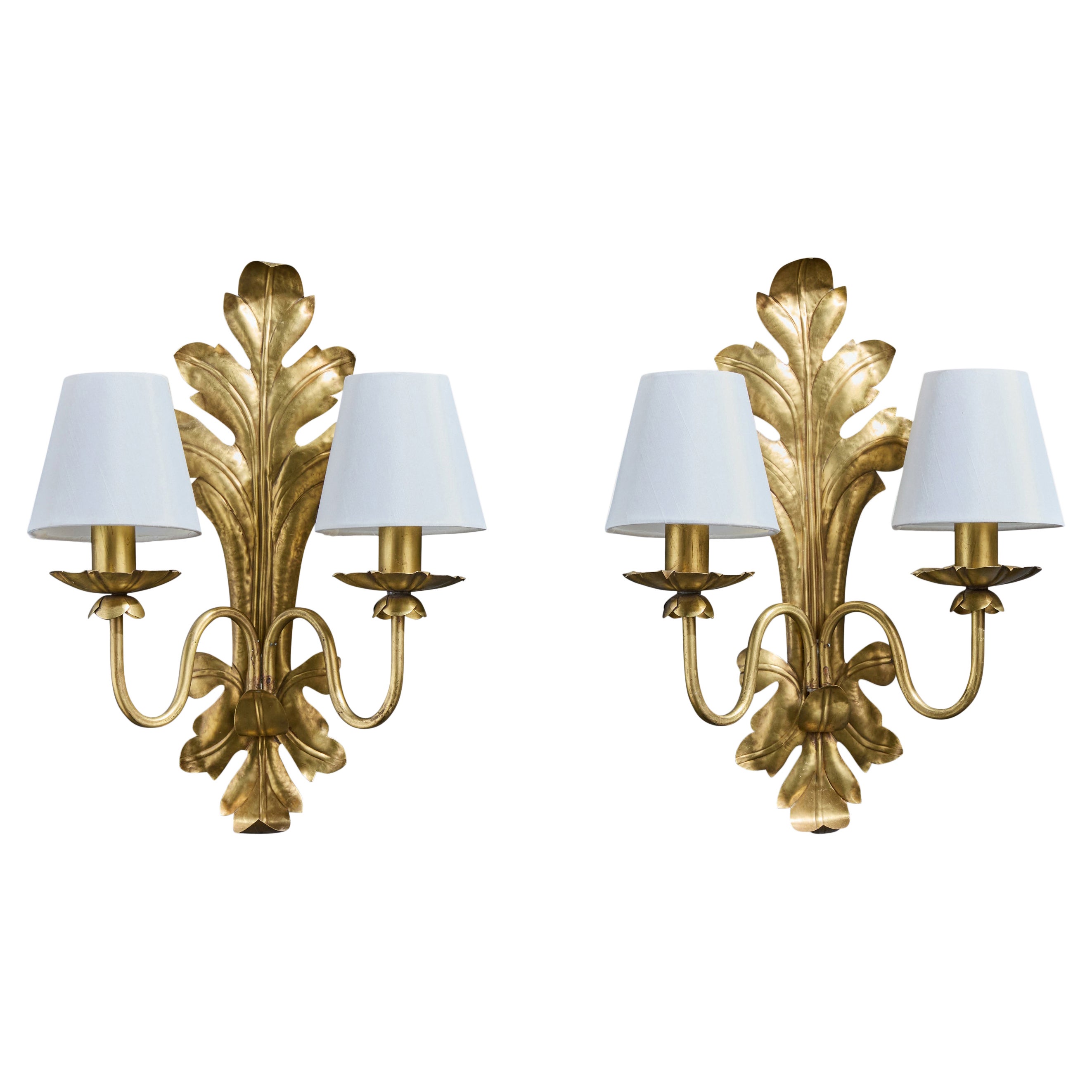 Designer francese, lampade da parete, ottone, tessuto, Francia, anni 
1960