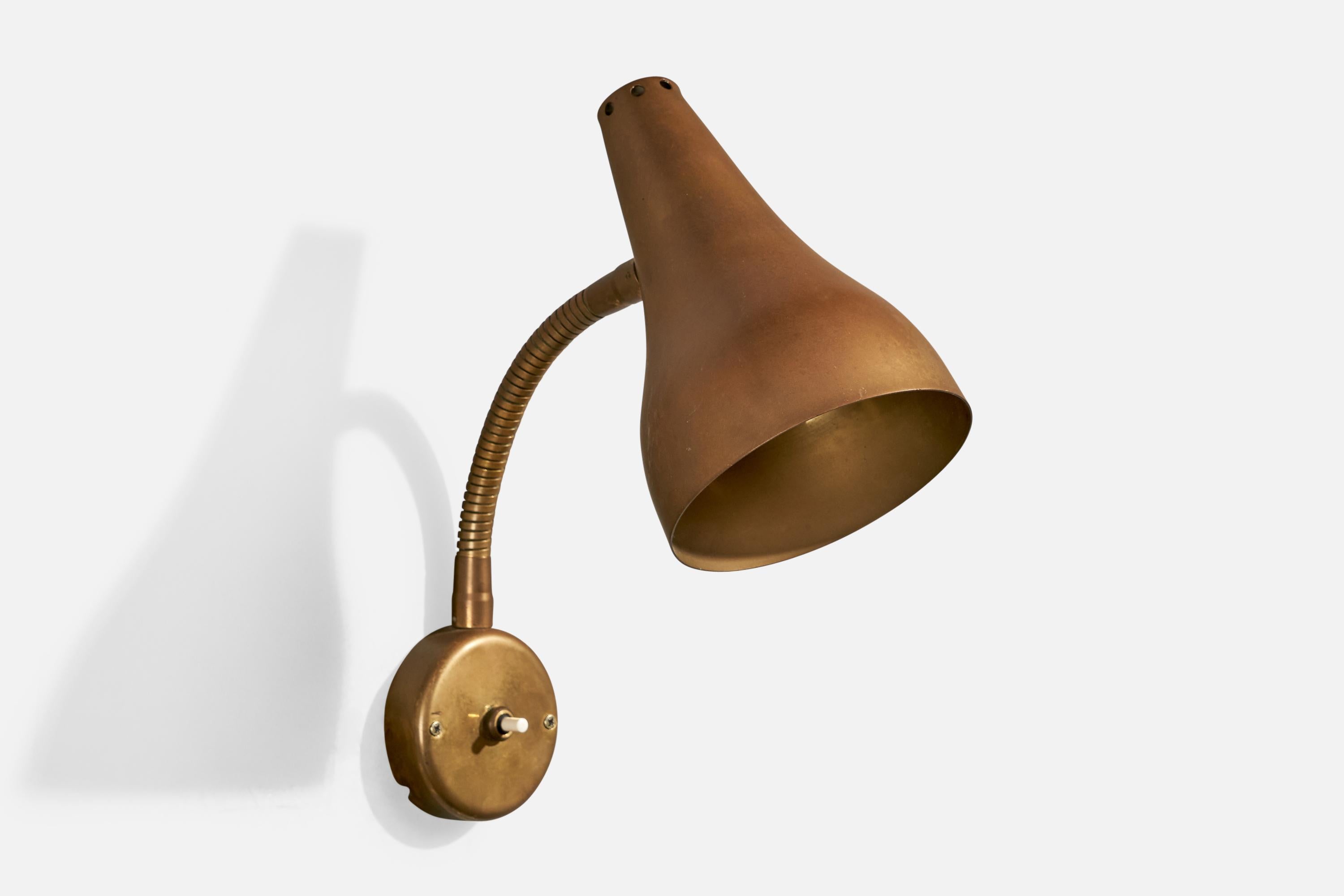 Francese Designer francese, Lampade da parete, Ottone, Francia, anni '50 in vendita