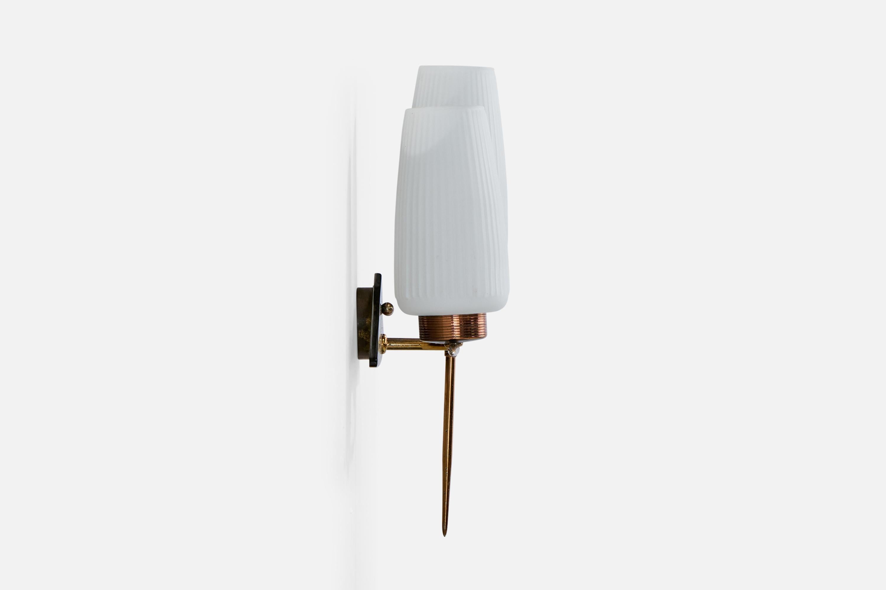 Mid-20th Century French Designer, Wall Lights, Brass, Glass, Acrylic, France, 1950s For Sale