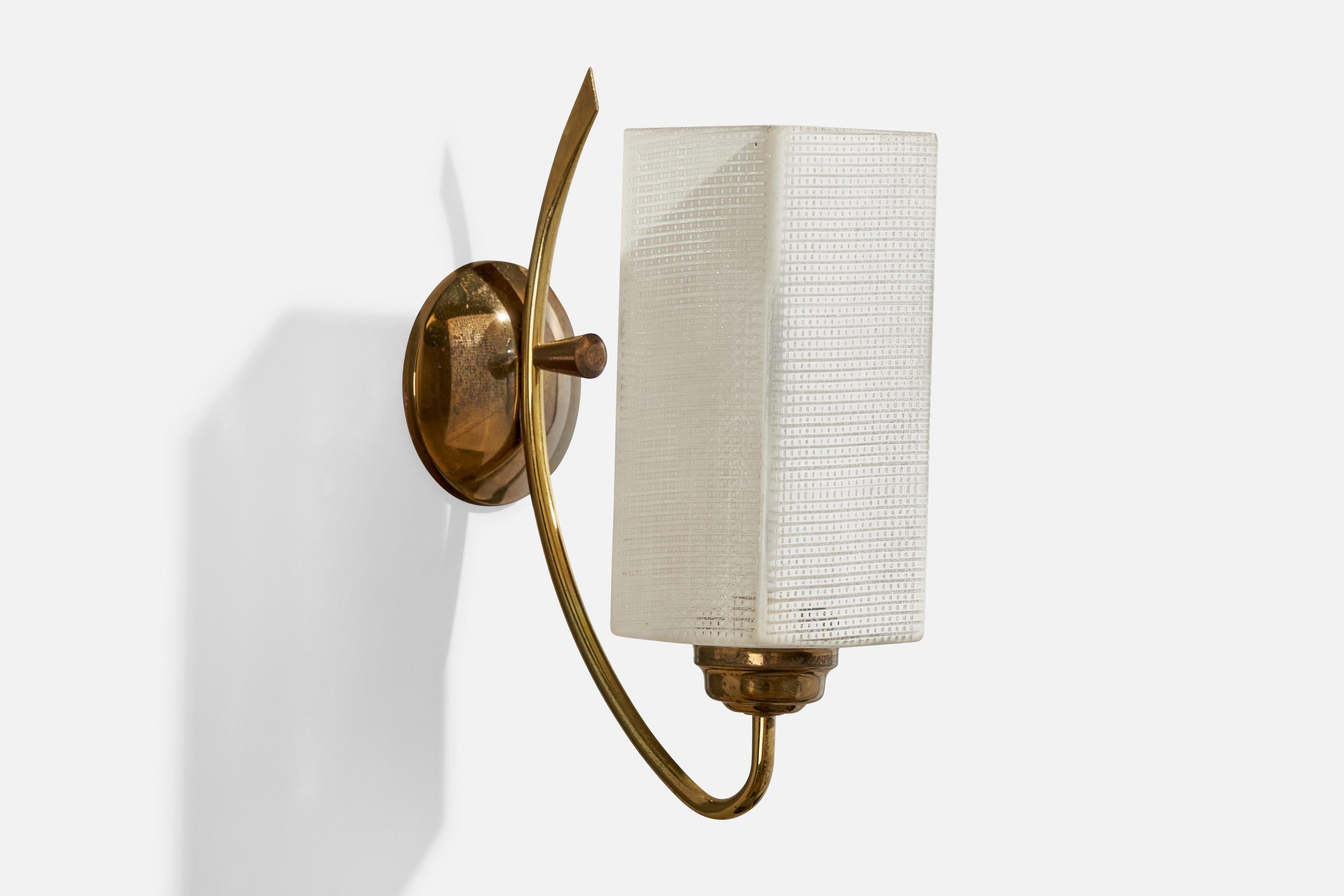 Mid-20th Century French Designer, Wall Lights, Brass, Glass, France, 1950s For Sale