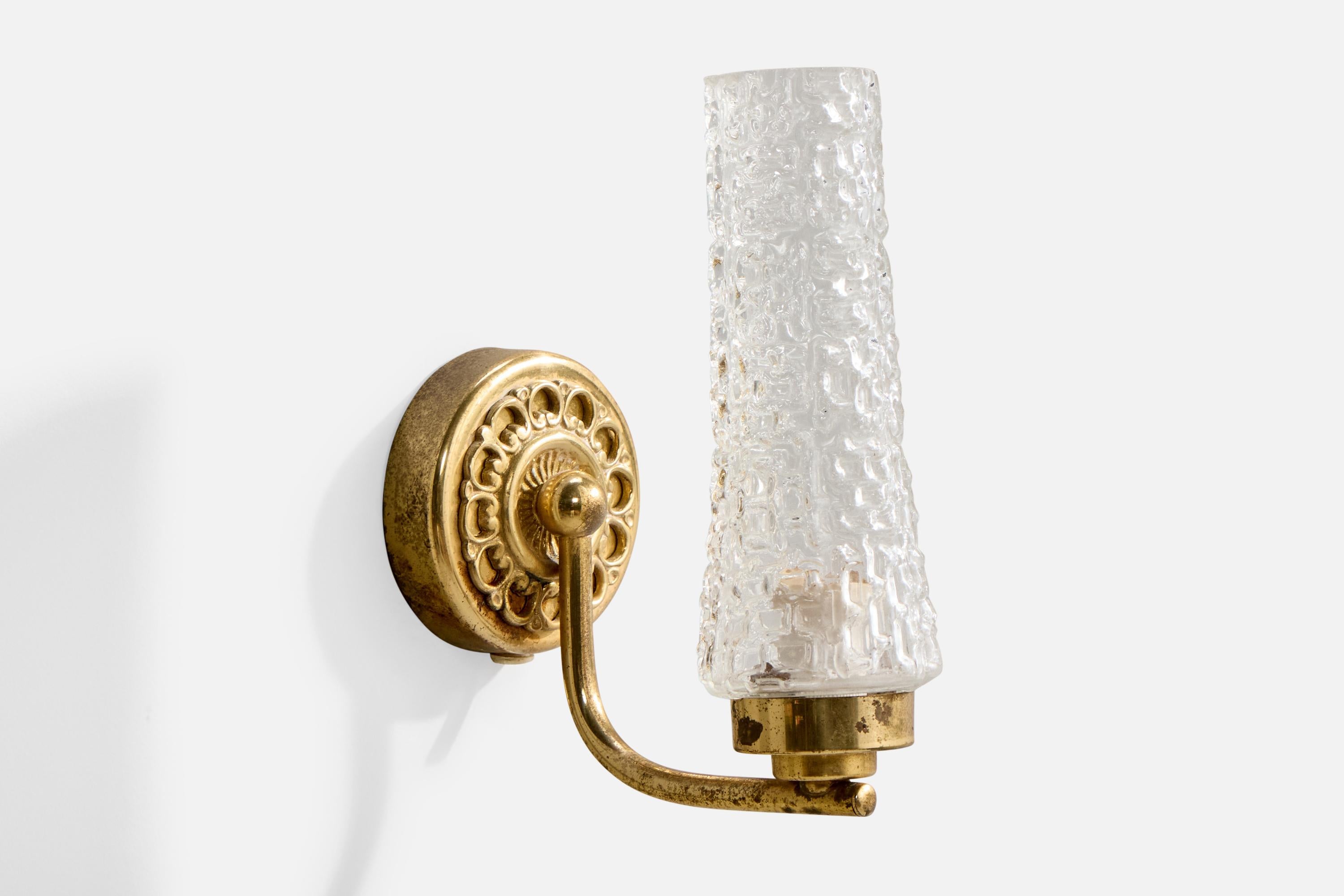 Francese Designer francese, lampade da parete, ottone, vetro, Francia, anni '1950 in vendita