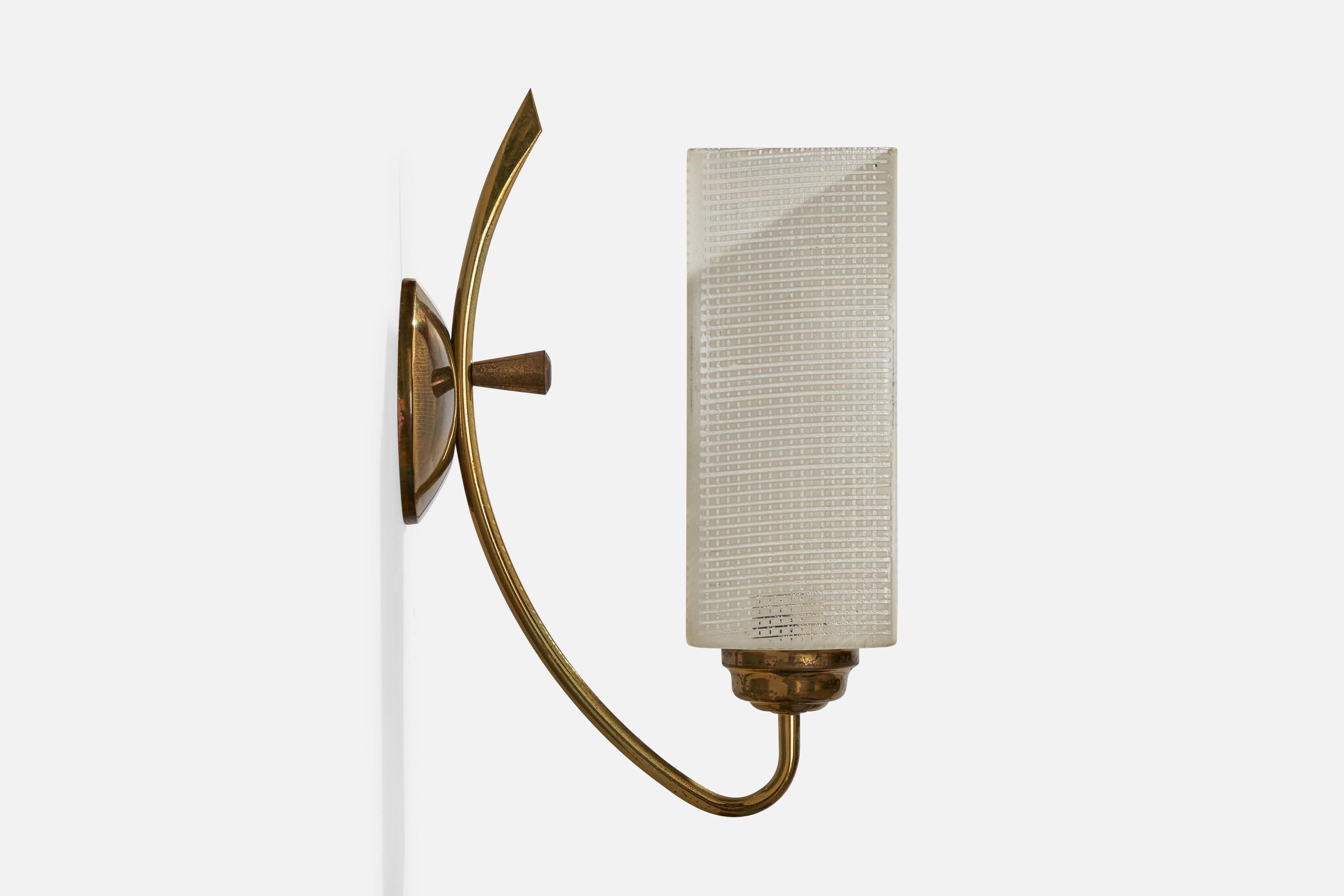 French Designer, Wall Lights, Brass, Glass, France, 1950s For Sale 1