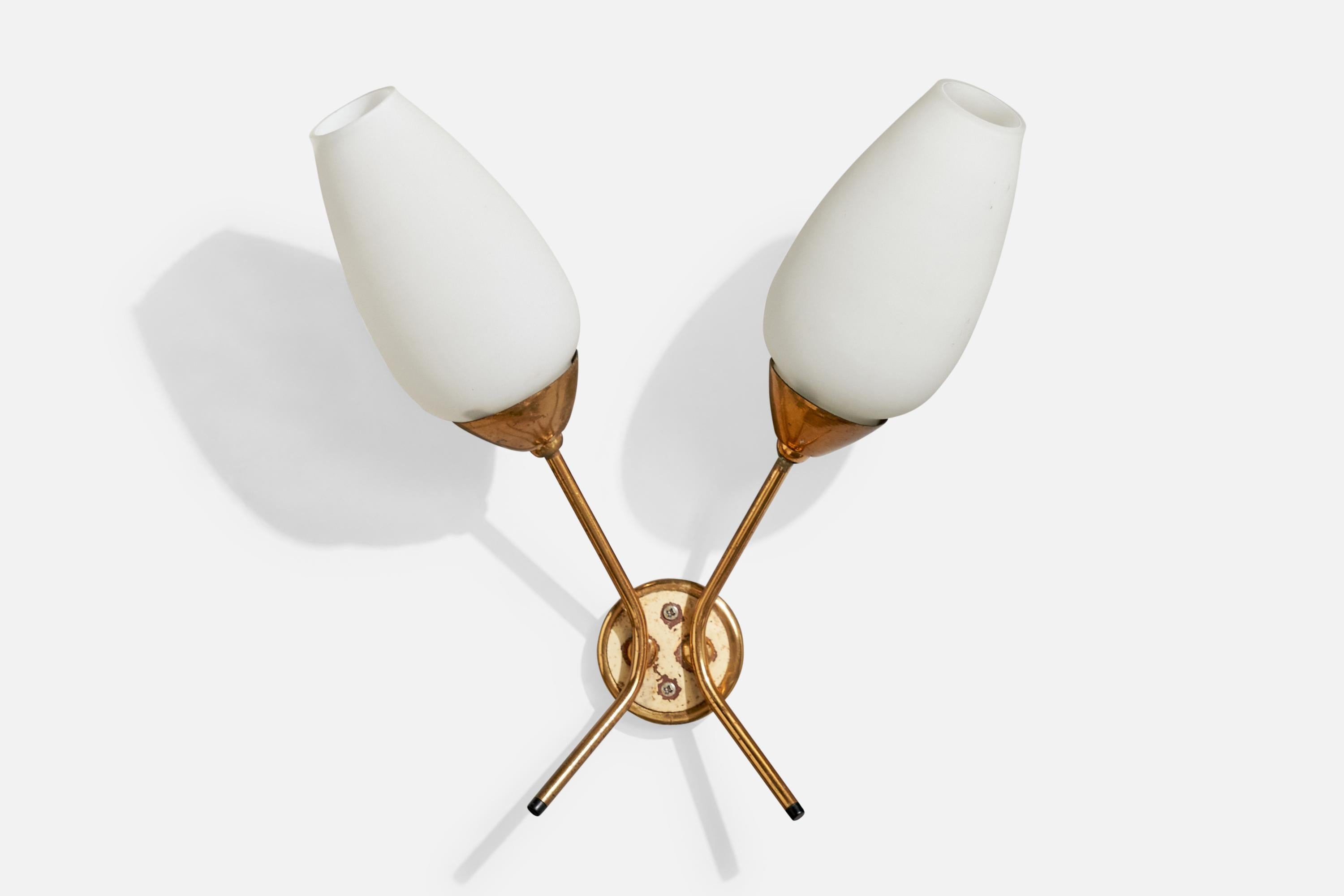 French Designer, Wall Lights, Brass, Glass, France, 1950s For Sale 1