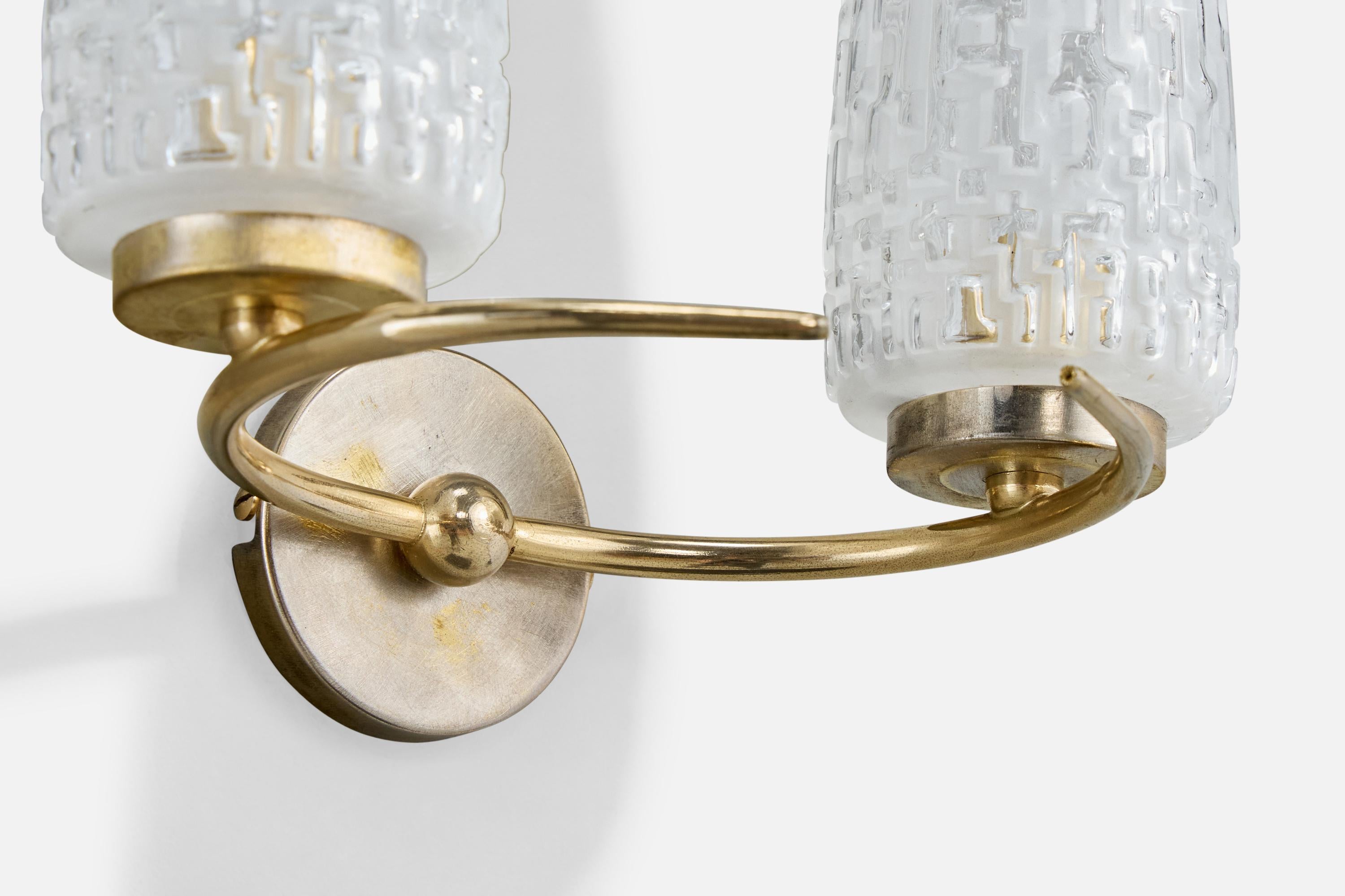 French Designer, Wall Lights, Brass, Glass, France, 1950s For Sale 1