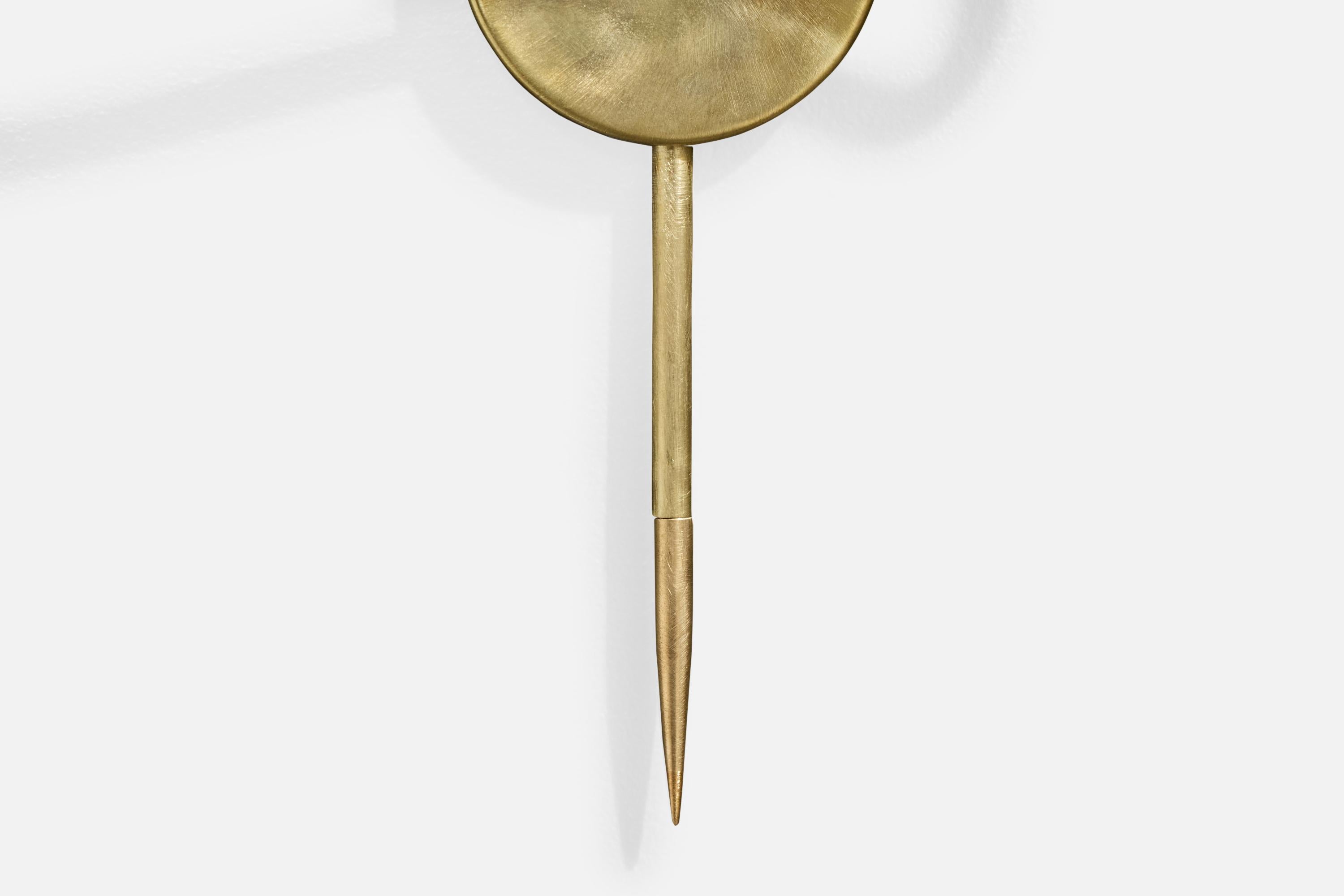 Diseñador francés, Apliques, Latón, Cristal, Francia, Años 1950 mediados del siglo XX en venta