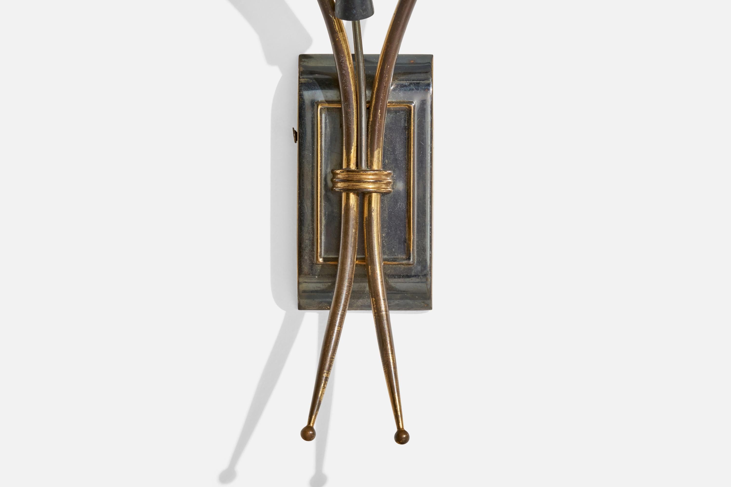 French Designer, Wall Lights, Brass, Glass, France, 1950s For Sale 2