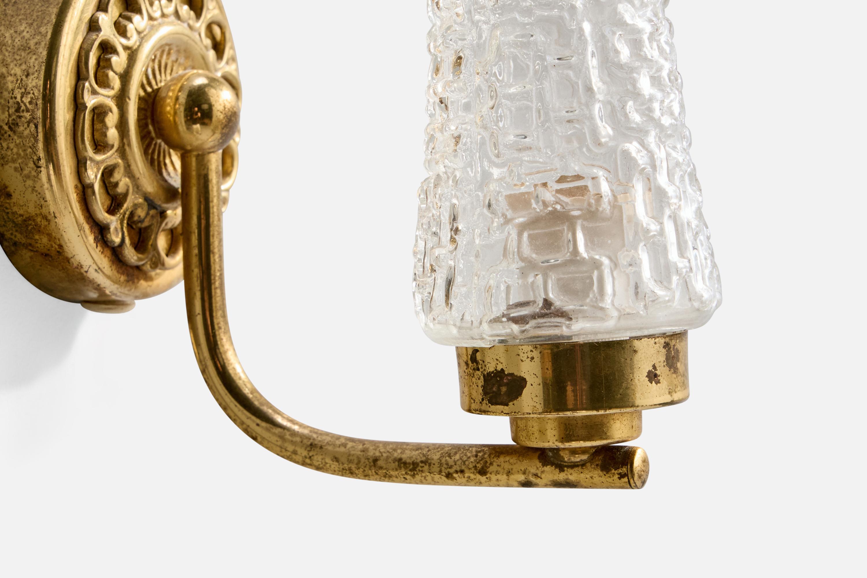 Ottone Designer francese, lampade da parete, ottone, vetro, Francia, anni '1950 in vendita