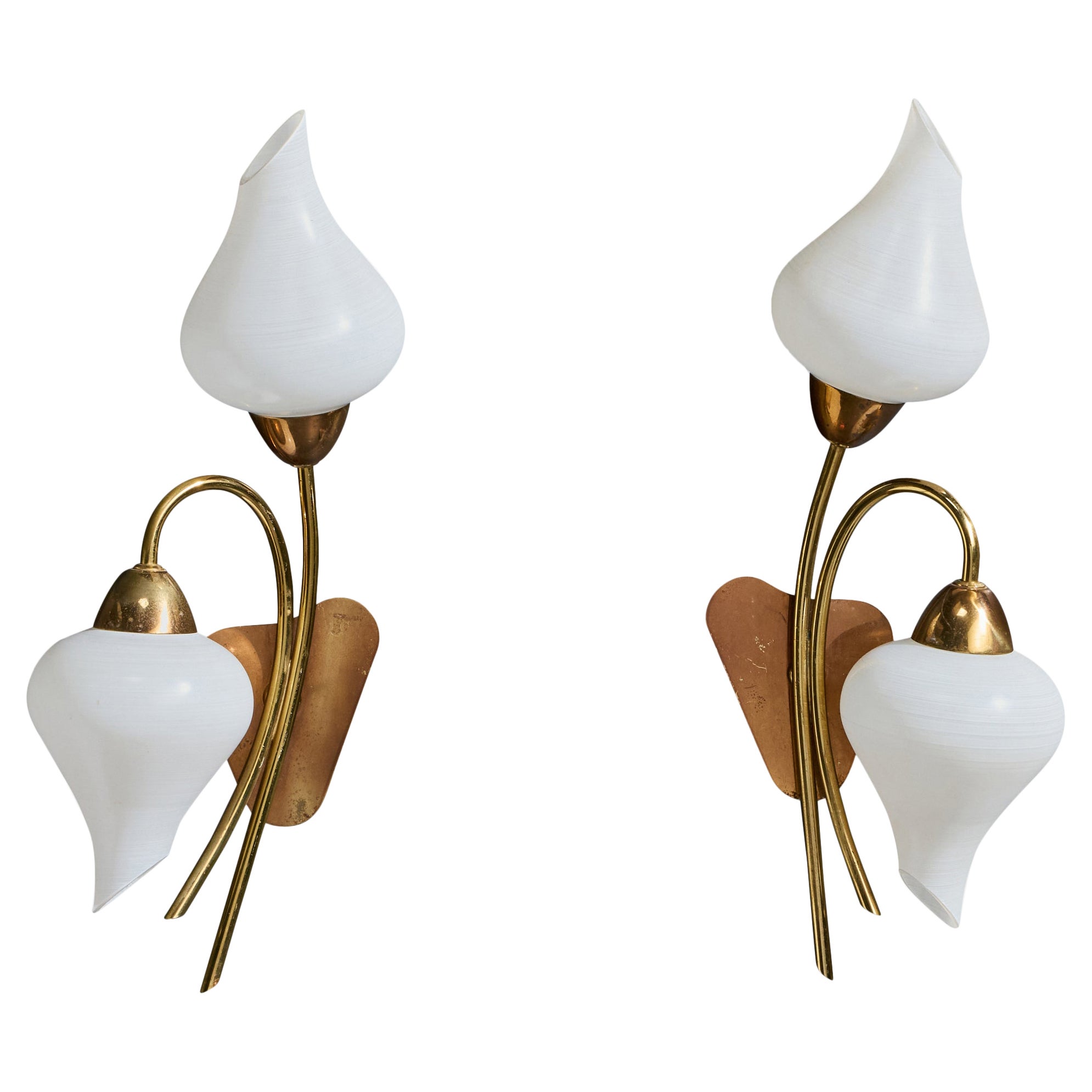 Diseñador francés, Apliques, Latón, Cristal, Francia, Años 1950