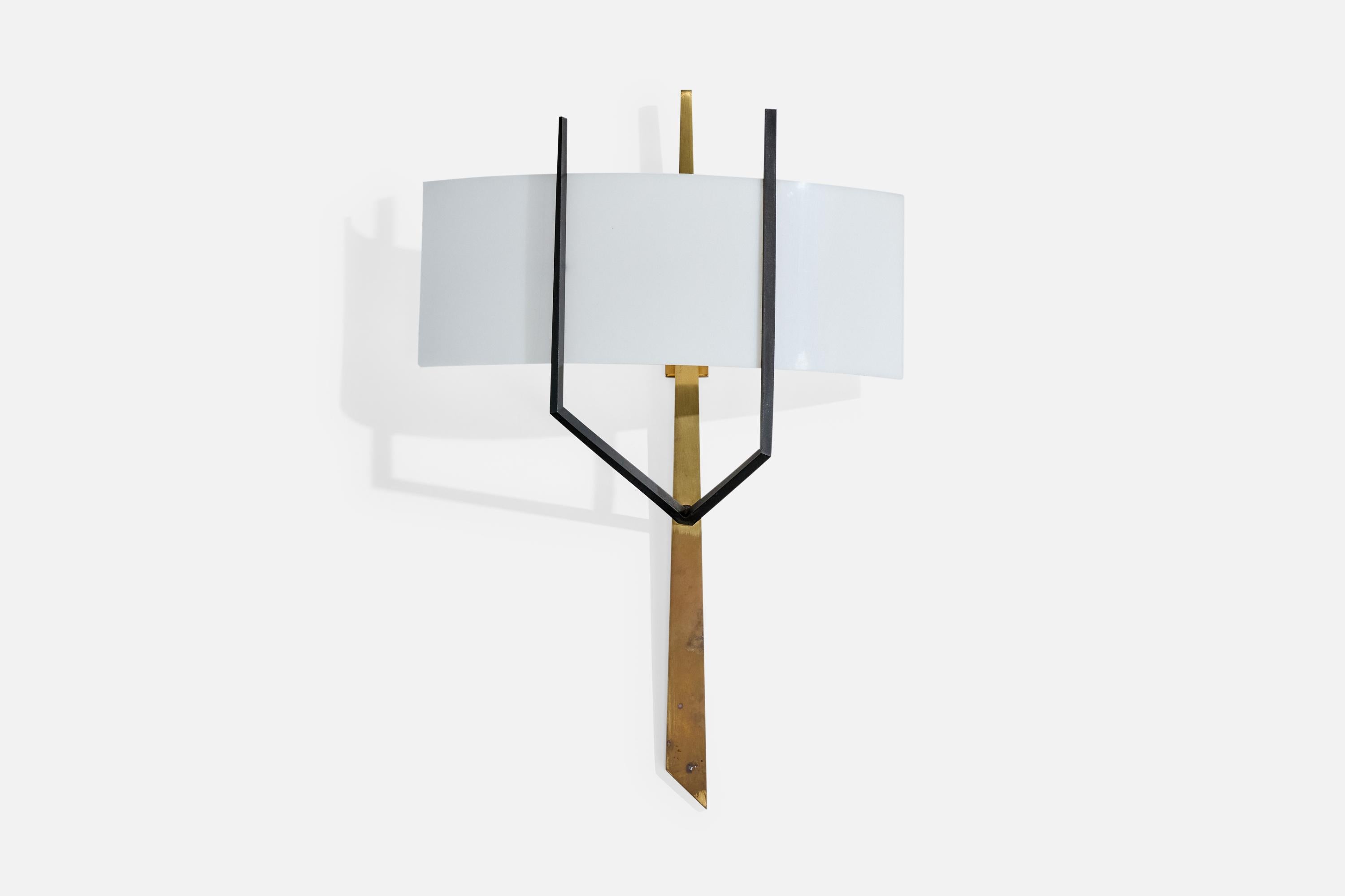 Französischer Designer, Wandleuchten, Messing, Metall, Acryl, Frankreich, 1960er Jahre (Mitte des 20. Jahrhunderts) im Angebot