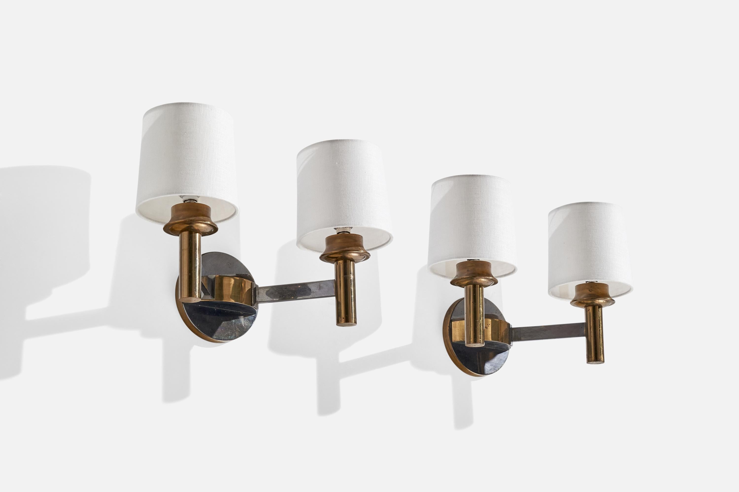 French Designer, Wall Lights, Brass, Metal, Fabric, France, 1950s In Good Condition For Sale In High Point, NC