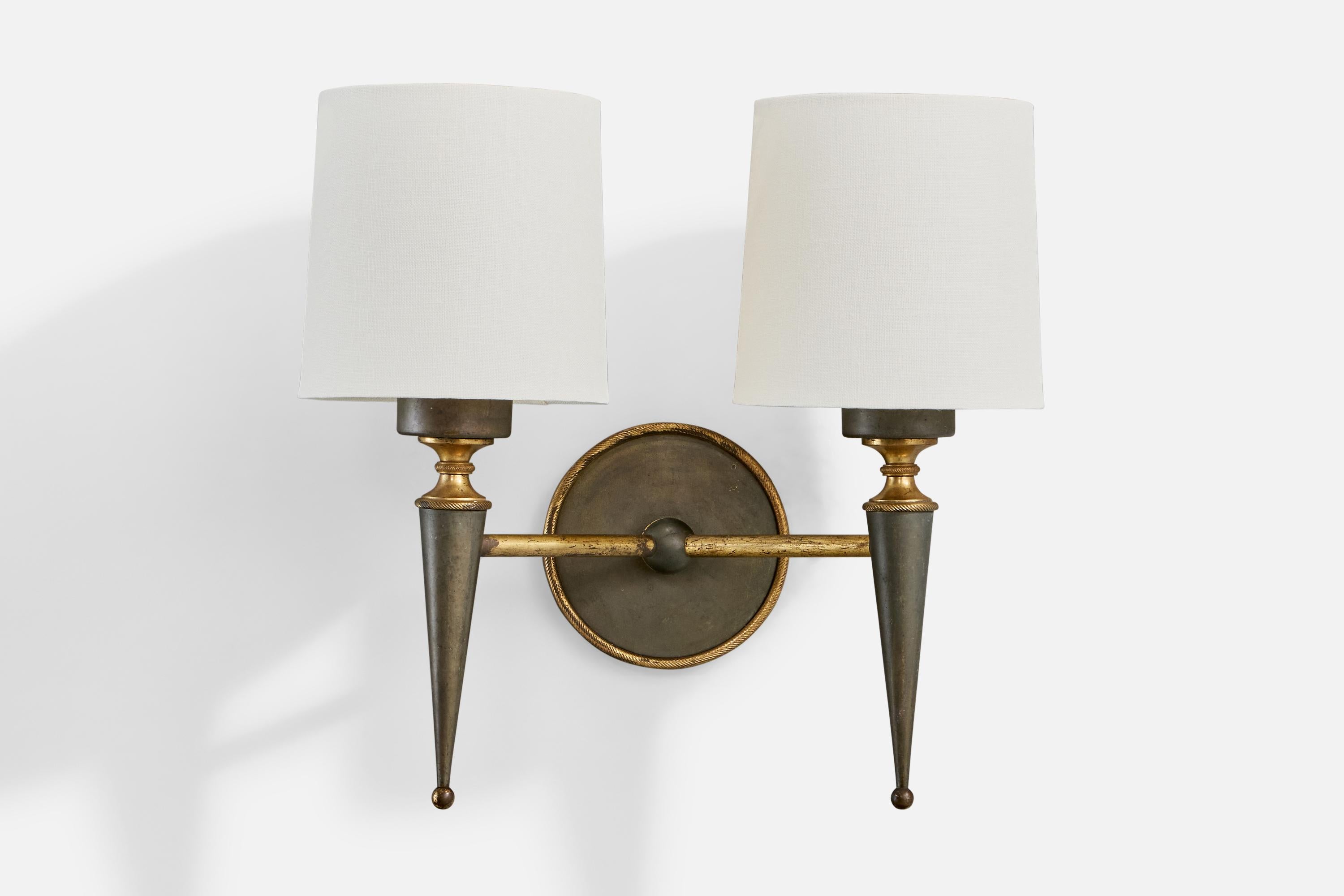 French Designer, Wall Lights, Brass, Metal, Fabric, France, 1950s In Good Condition For Sale In High Point, NC