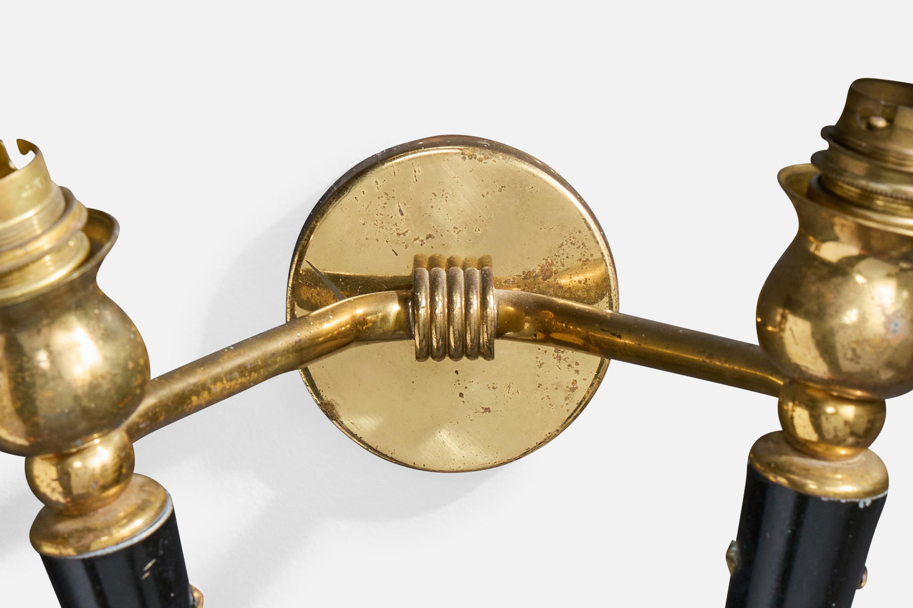 Metallo Design francese, lampade da parete, ottone, metallo, tessuto, Francia, anni '1950 in vendita