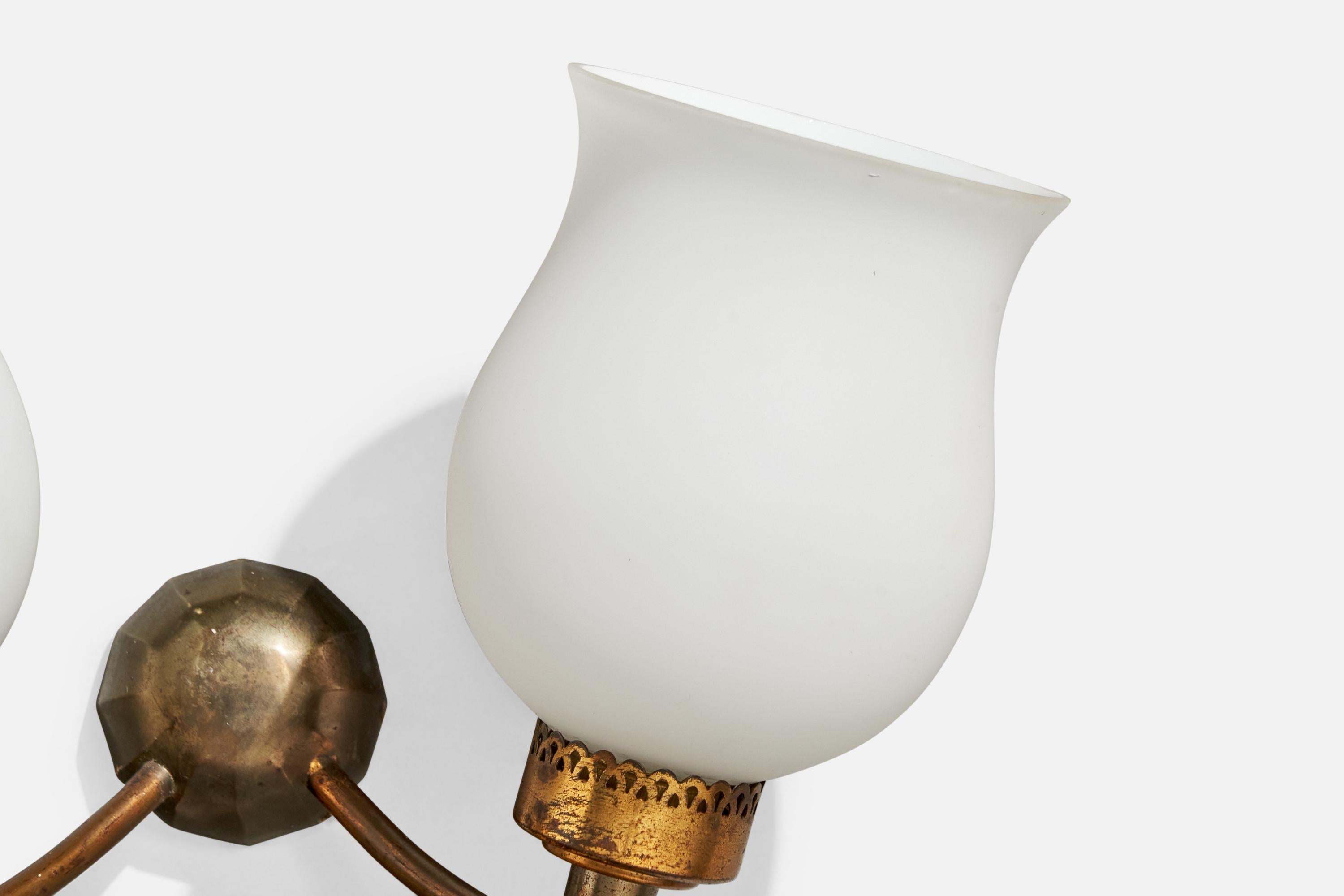 French Designer, Wall Lights, Brass, Metal, Glass, France, 1940s For Sale 5