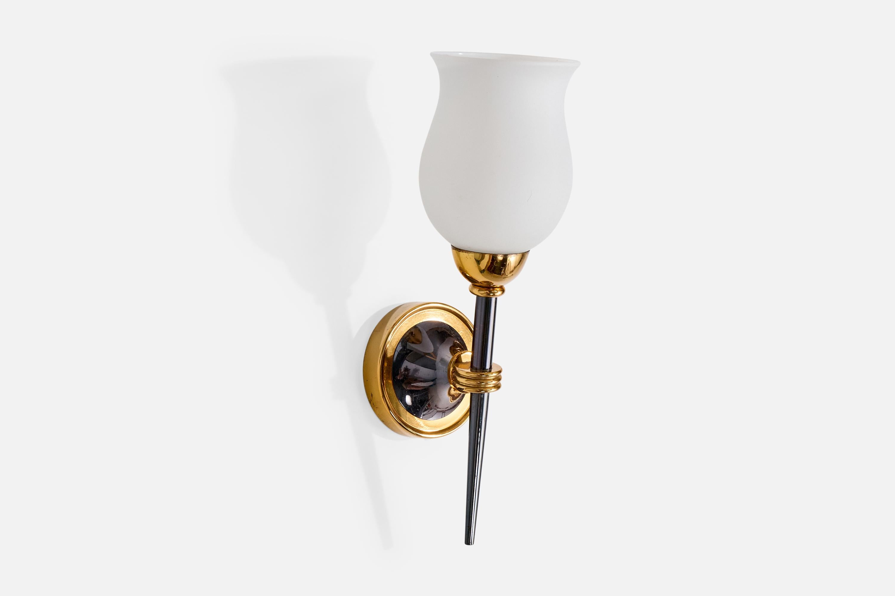 Français Design/One, Design-Light, laiton, métal, verre, France, années 1950 en vente