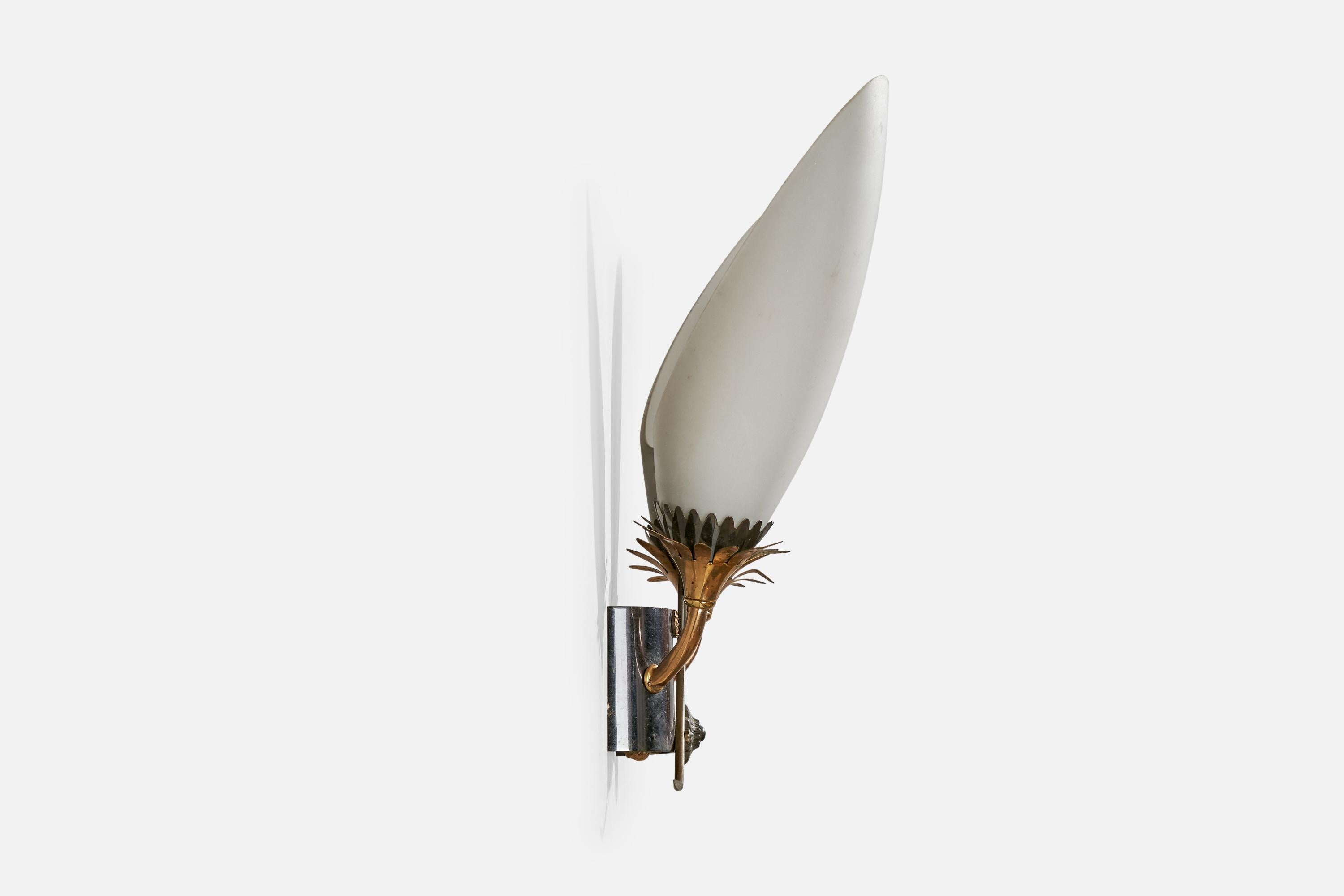 Design/One, Design-Light, laiton, métal, verre, France, années 1950 Bon état - En vente à High Point, NC