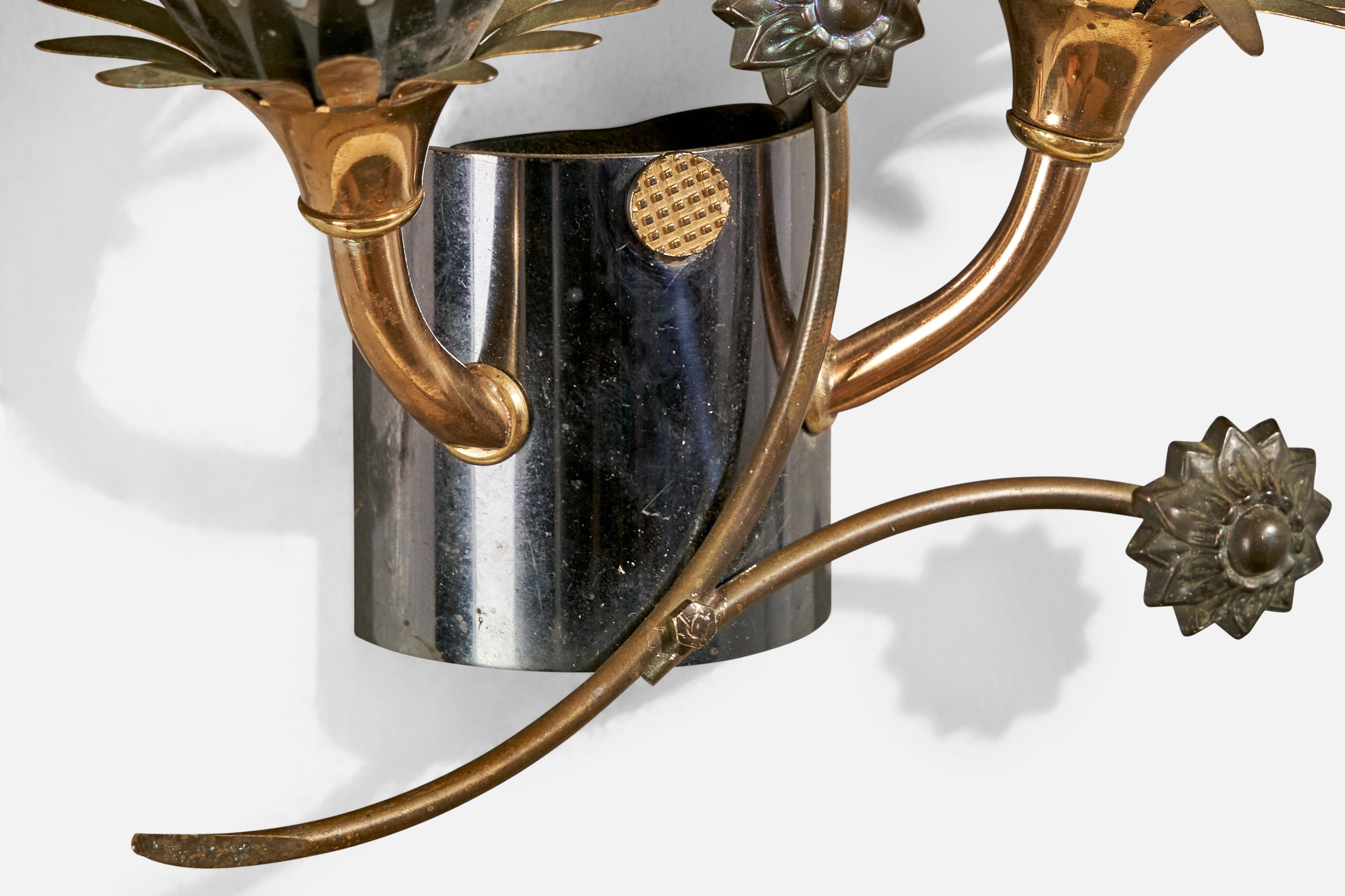 Milieu du XXe siècle Design/One, Design-Light, laiton, métal, verre, France, années 1950 en vente