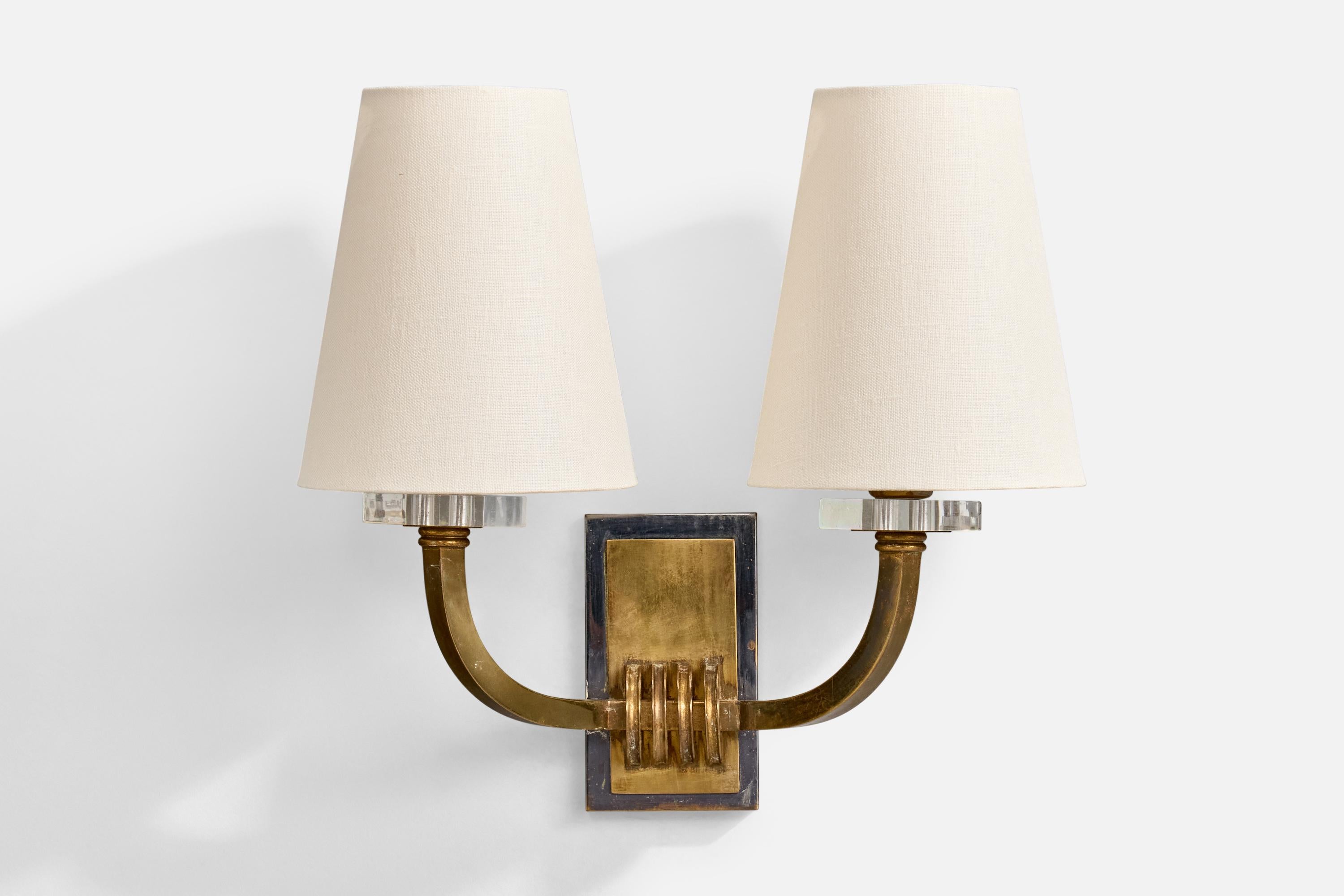 Français Design-Light, laiton, métal, plexiglas, tissu, France, années 1950 en vente