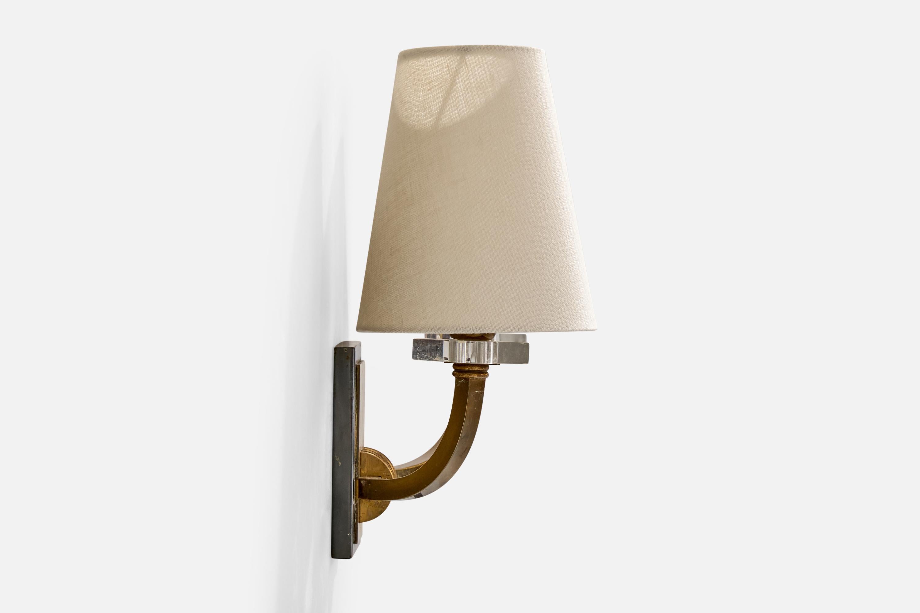 Design-Light, laiton, métal, plexiglas, tissu, France, années 1950 Bon état - En vente à High Point, NC