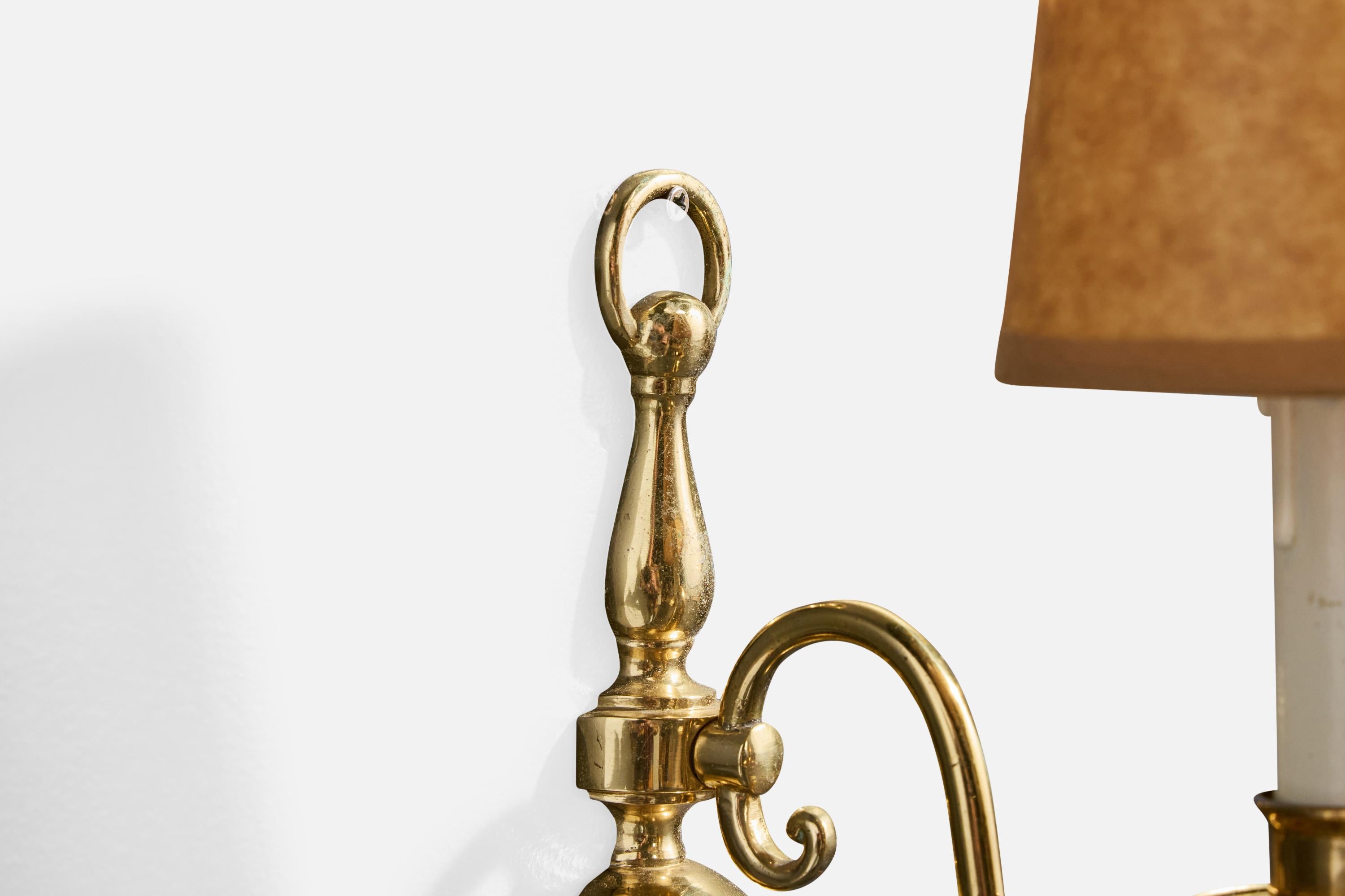 Ottone Designer francese, lampade da parete, ottone, pergamena, Francia, anni '50 in vendita