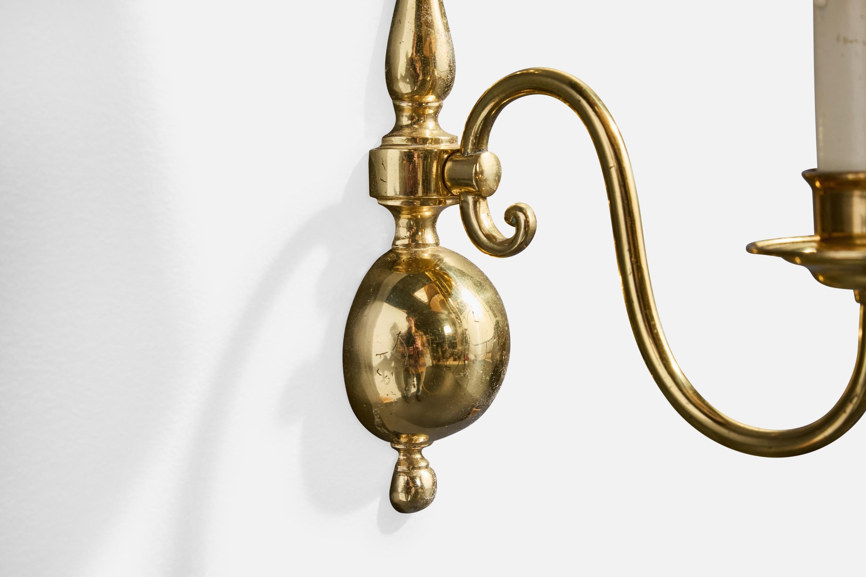 Designer francese, lampade da parete, ottone, pergamena, Francia, anni '50 in vendita 1