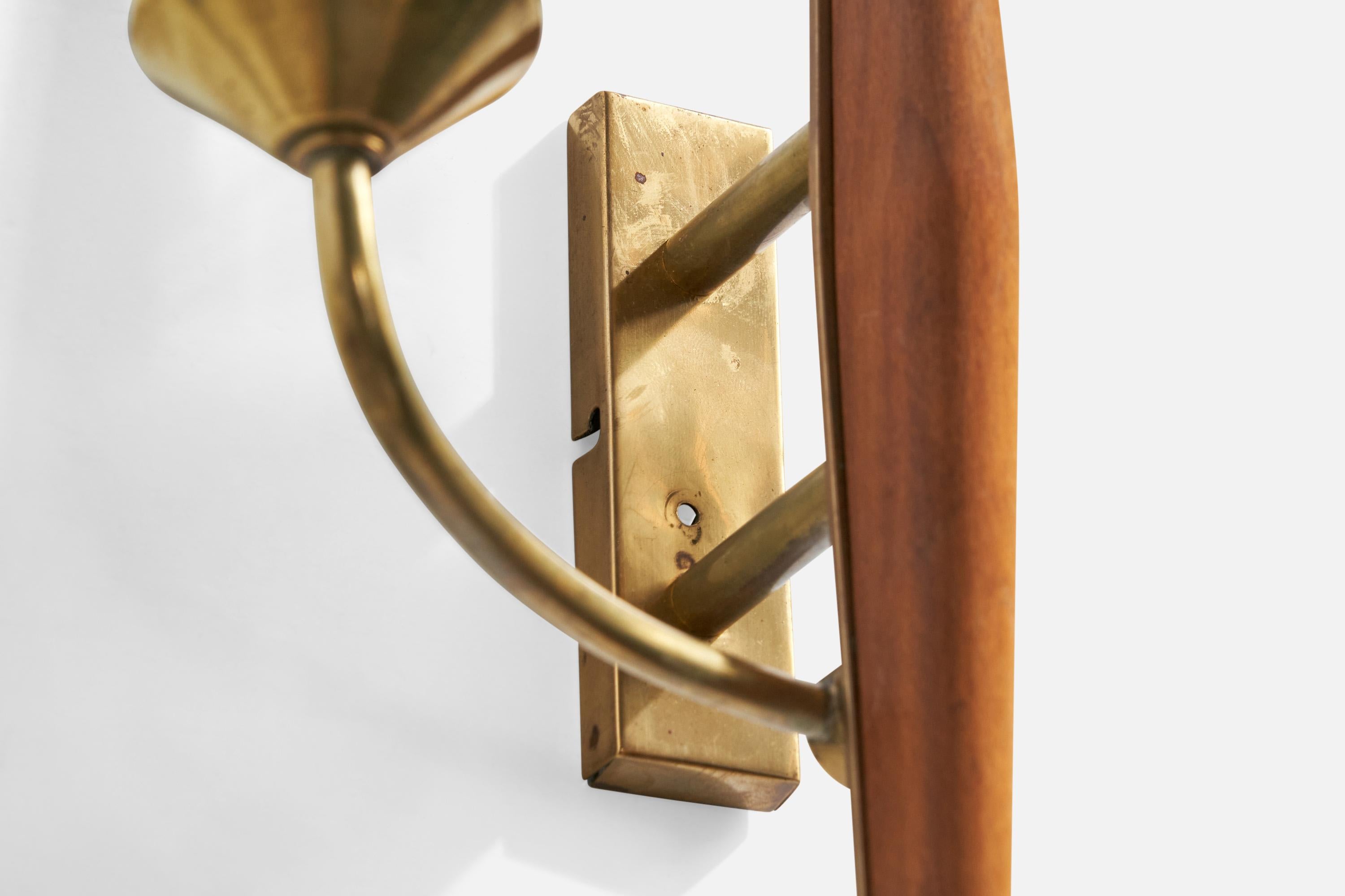 Milieu du XXe siècle Design/One, Lights, Laiton, Wood Wood, Fabrice, Suède, années 1950 en vente