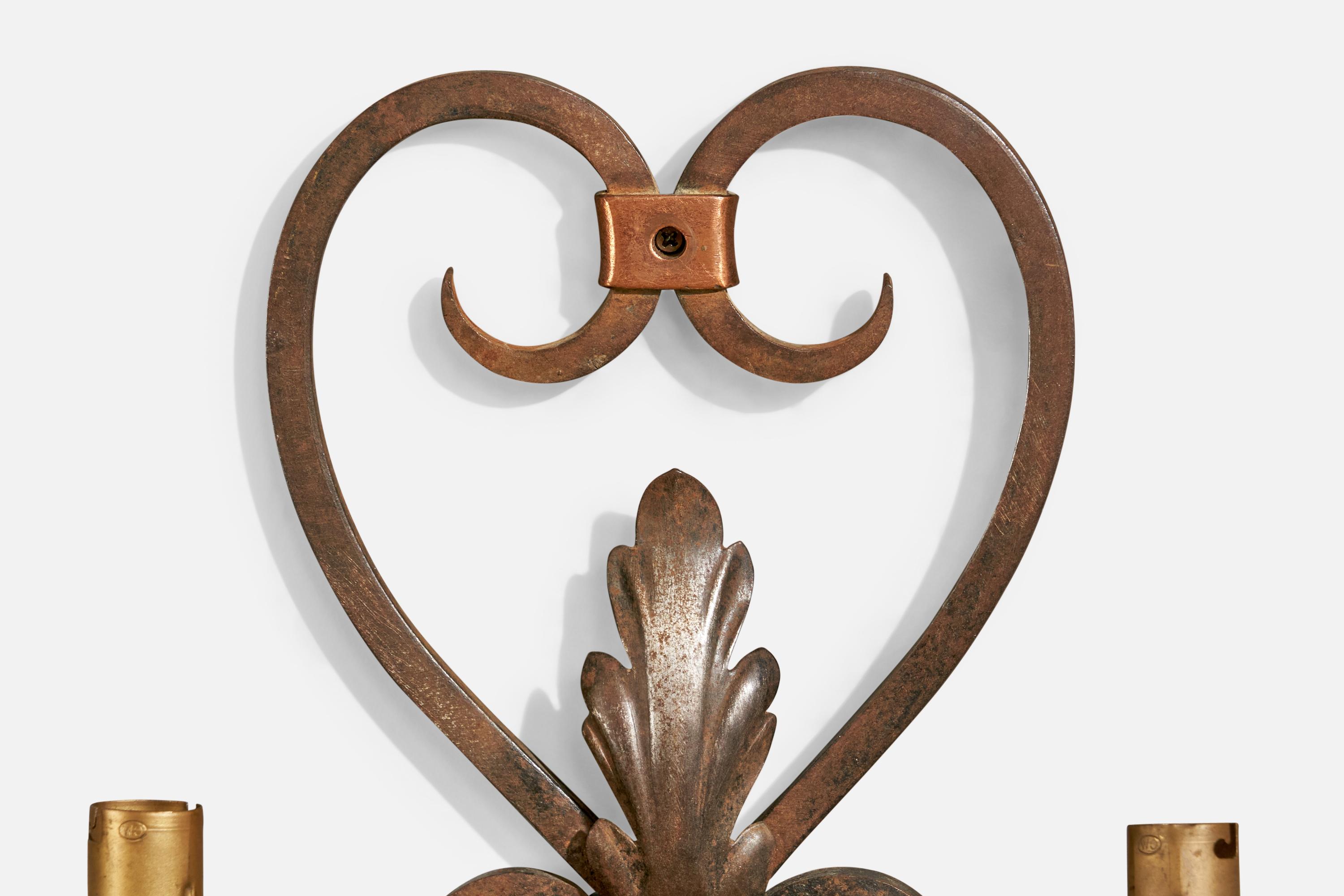 Tessuto Designer francese, lampade da parete, ferro, tessuto, Francia, anni '30 in vendita
