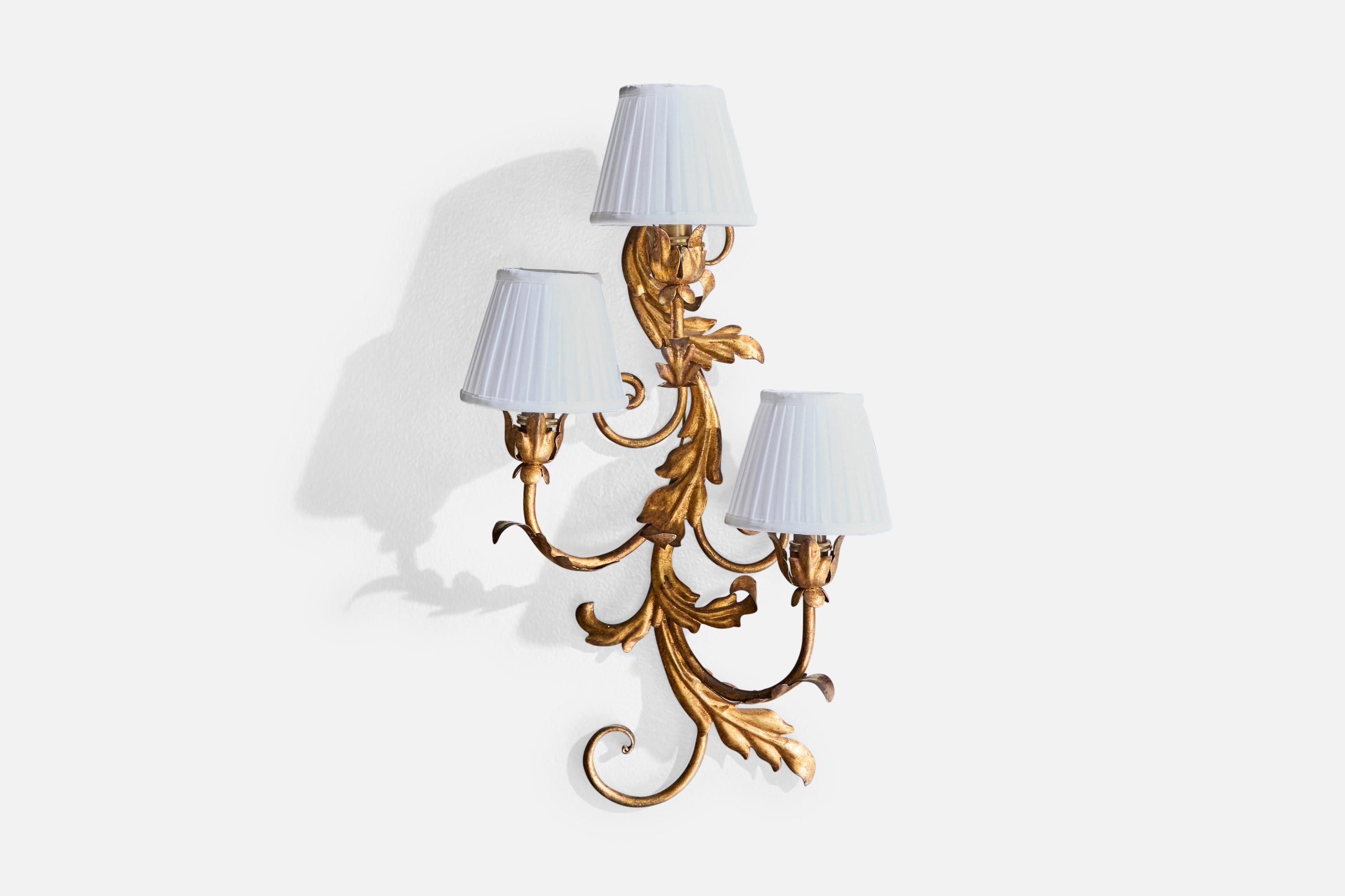 Francese Designer francese, lampade da parete, metallo, tessuto, Francia, anni '1950 in vendita