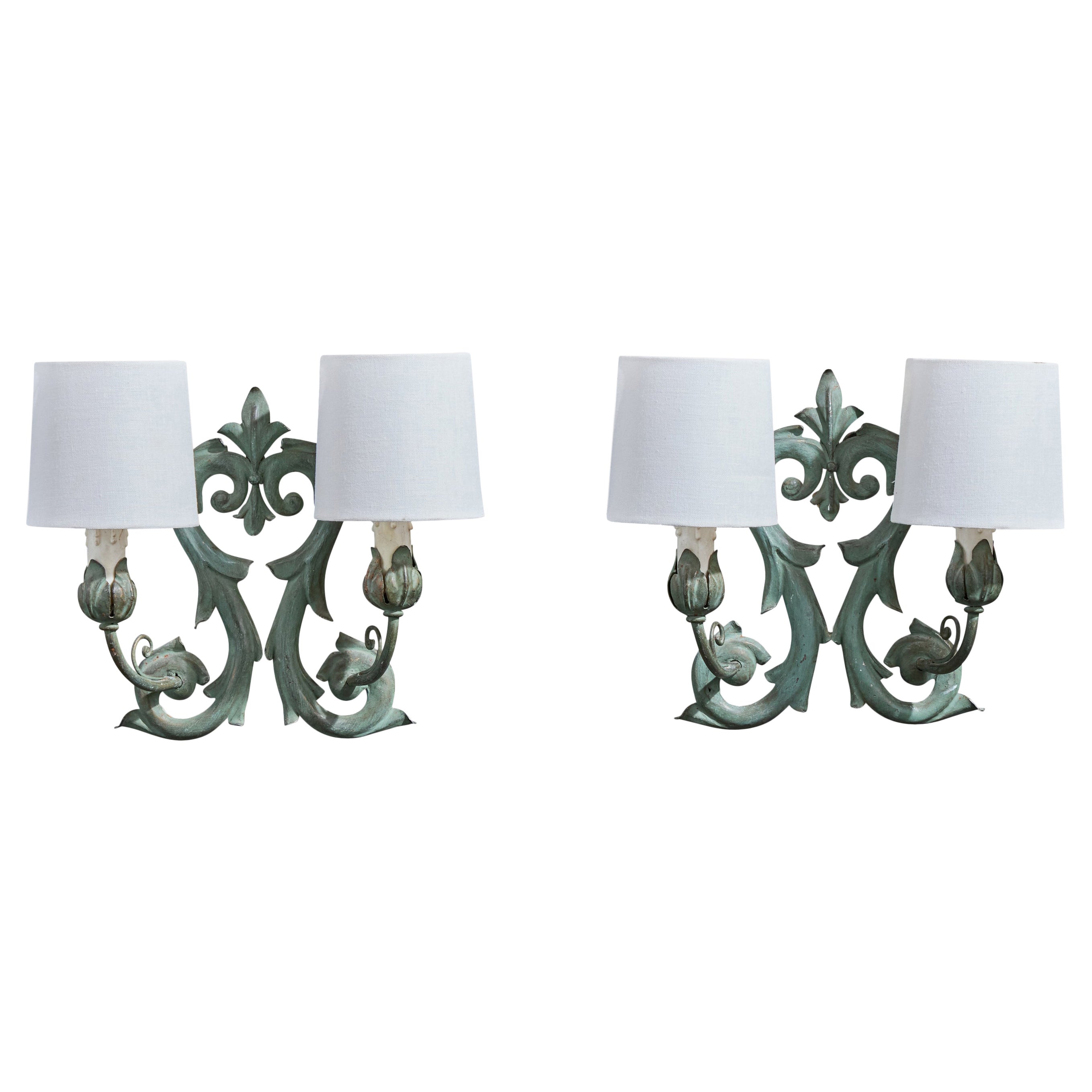 Designer francese, lampade da parete, metallo, tessuto, Francia, anni
1950