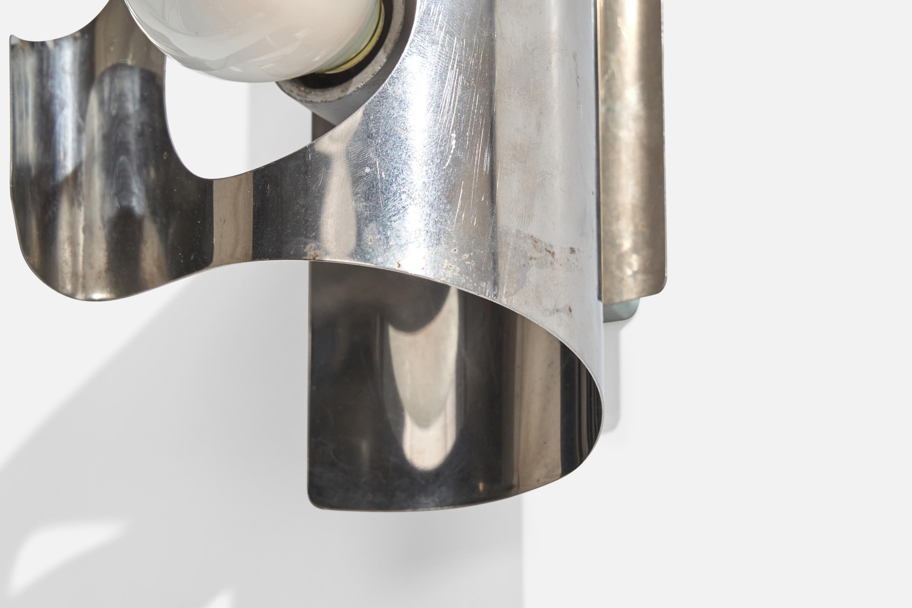 French Designer, Wall Lights, Metal, France, 1970s For Sale 5