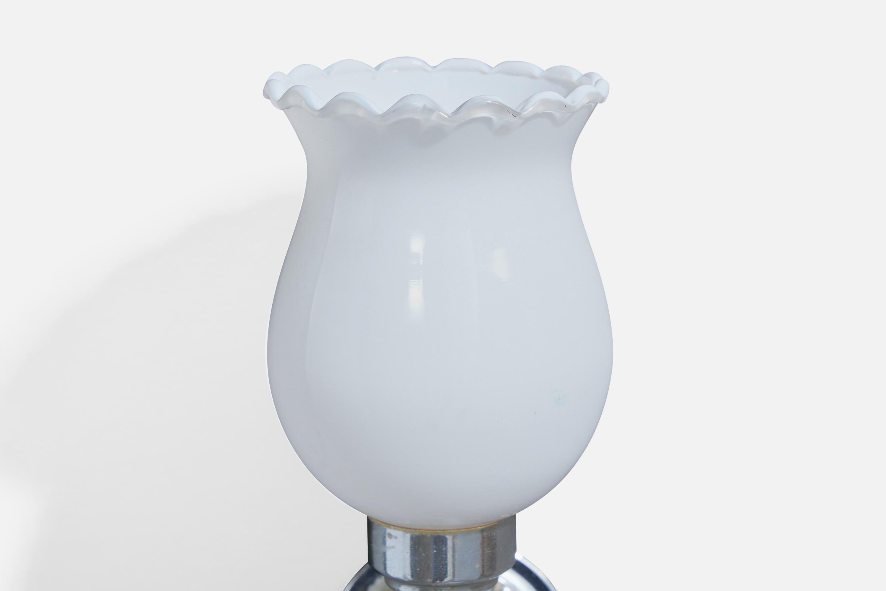 Designer français, appliques murales, métal, verre, France, années 1950 en vente 2