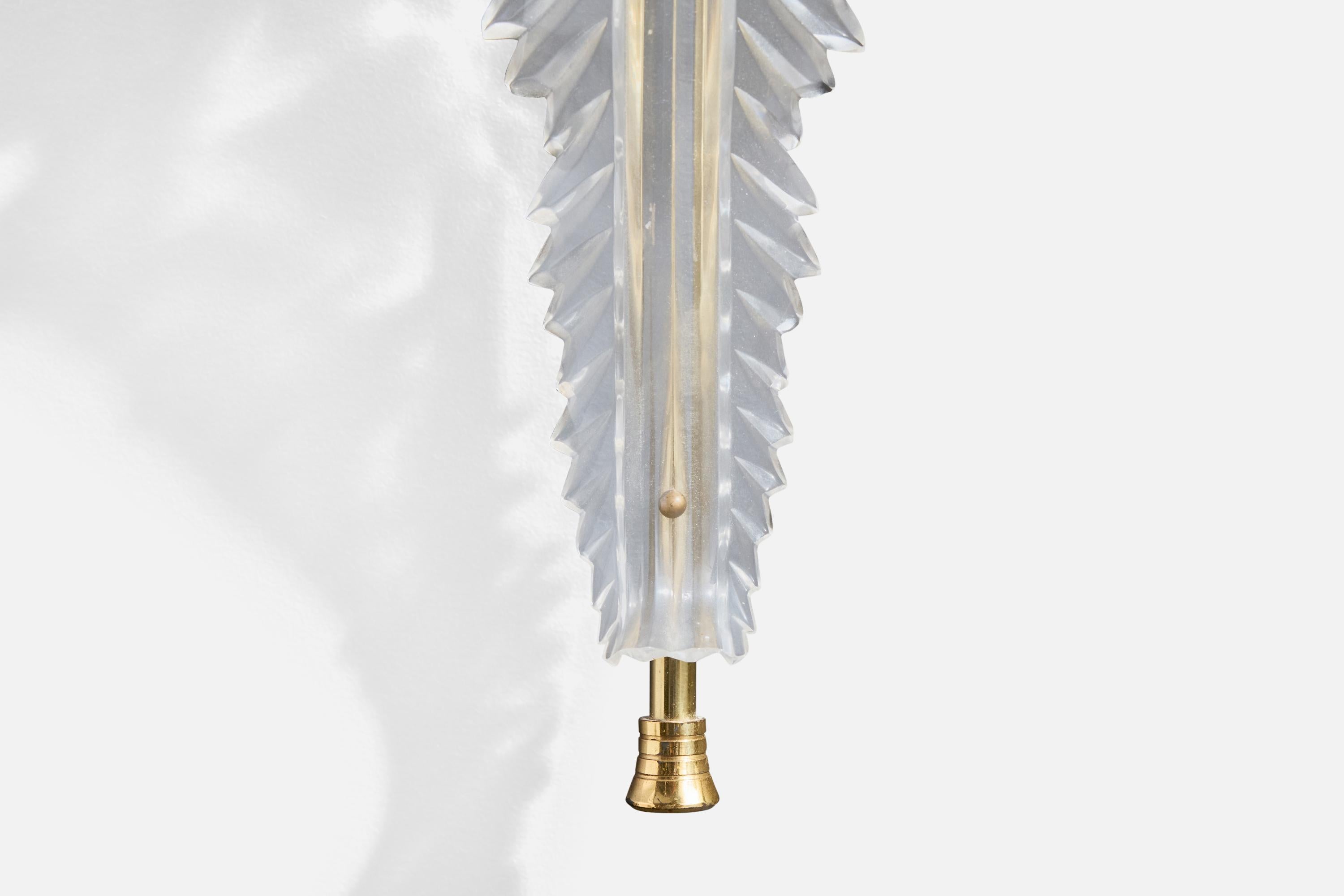 Designer francese, lampade da parete, plexiglass, ottone, tessuto, Francia, anni '70 in vendita 5