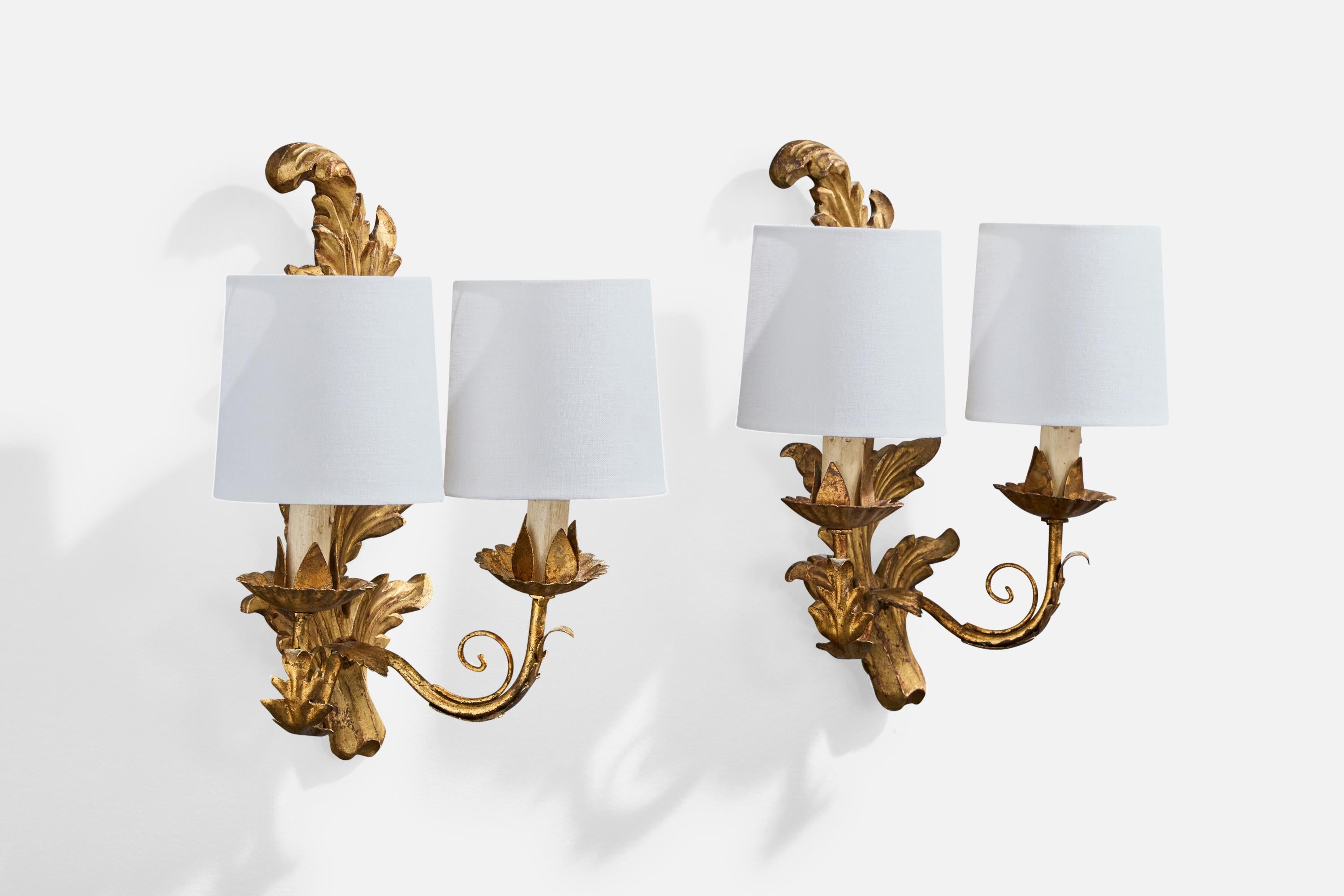 Français Design Design-Light, Wood, Brass, Fabric, France, 1940s en vente