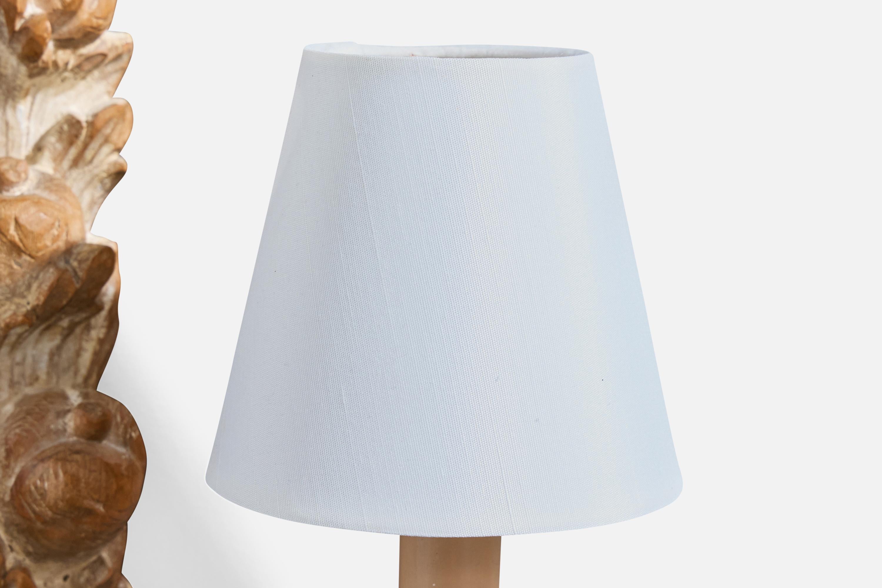 Französischer Designer, Wandleuchten, Holz, Metall, Stoff, Frankreich, 1950er Jahre (Mitte des 20. Jahrhunderts) im Angebot