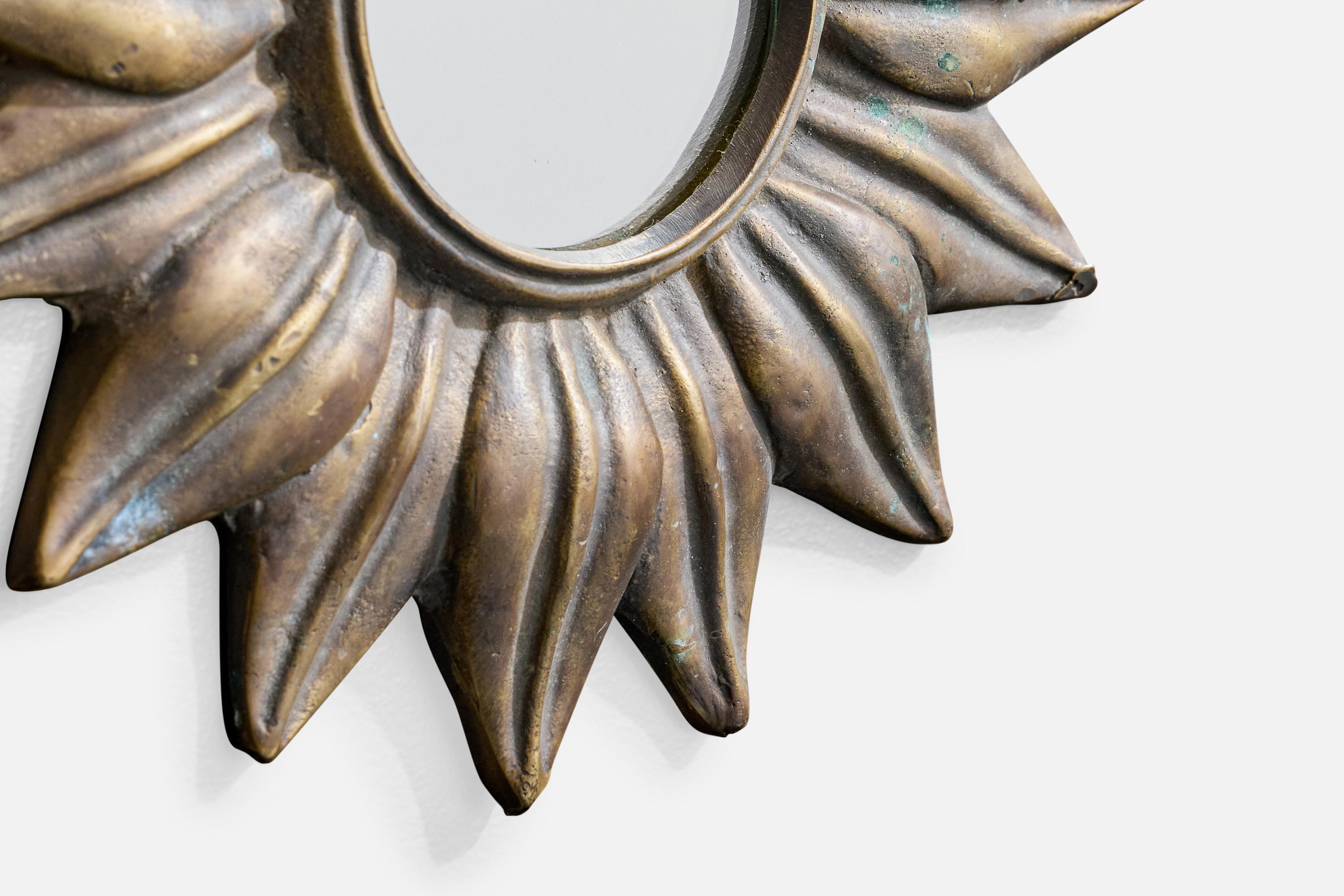 Laiton Miroir mural de designer français, laiton, France, années 1960 en vente